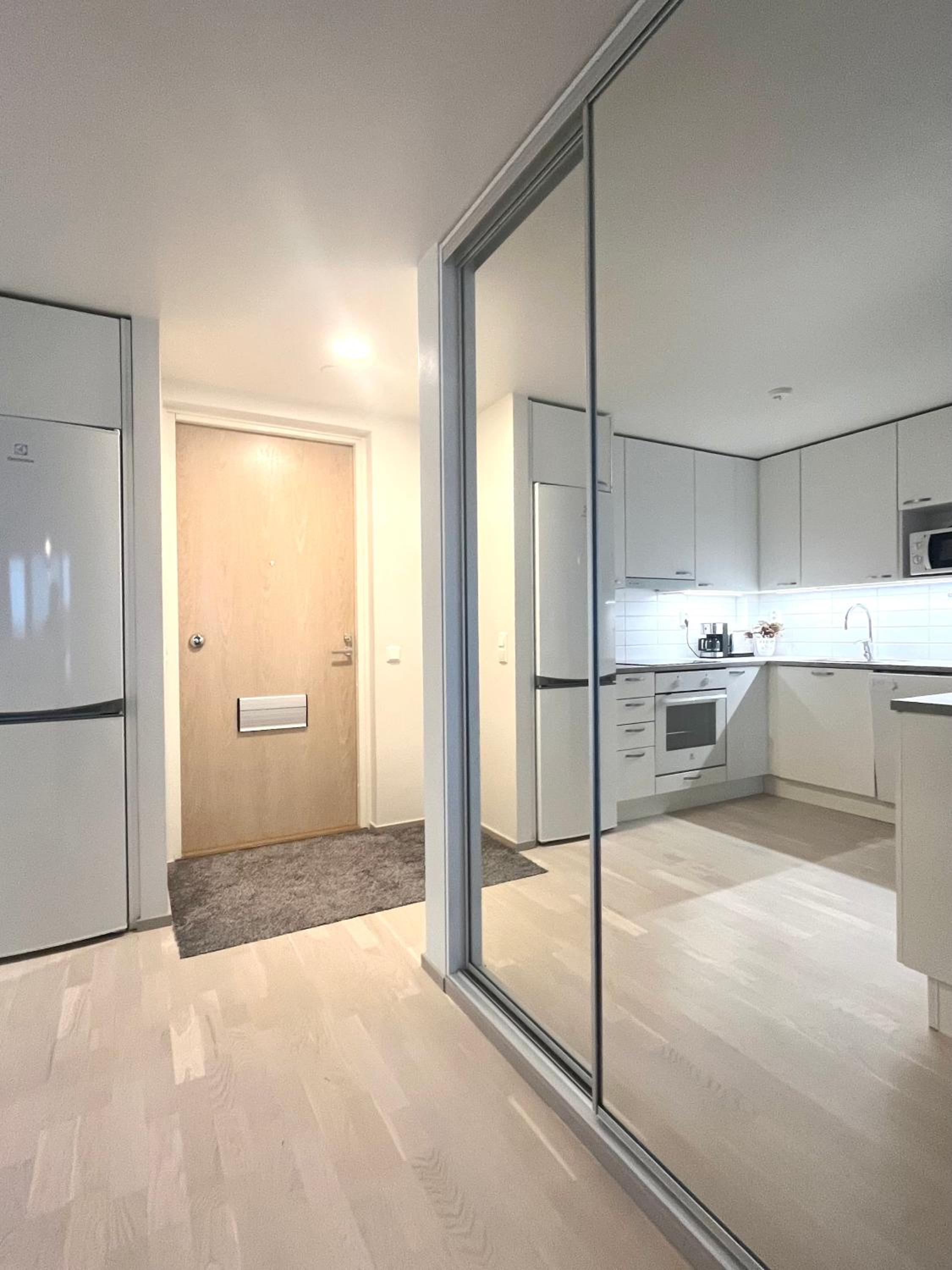 Cozy&Comfy 2BR Brand New Home near Metro