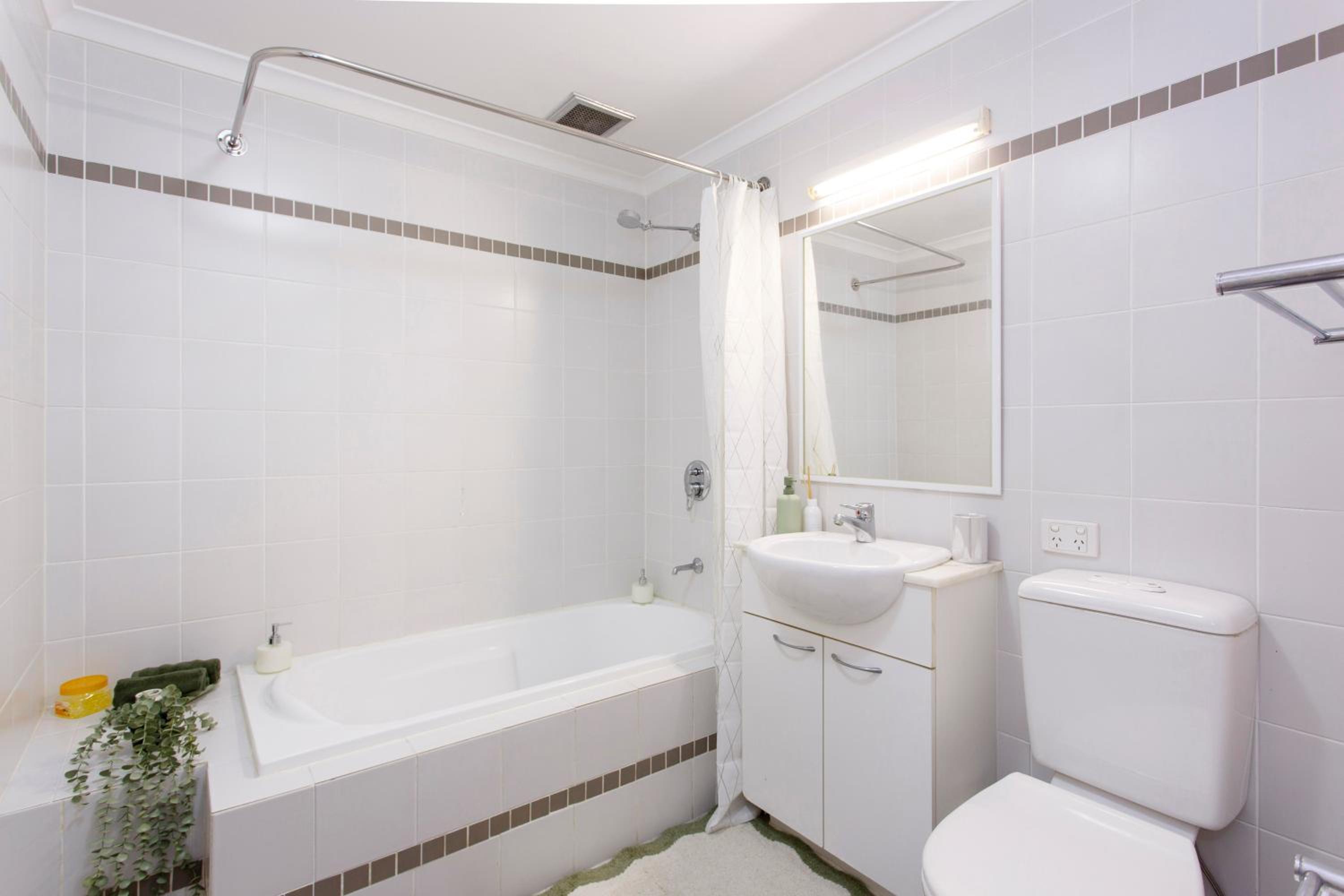 Resort-style living in Perth CBD - 2X2 Apt