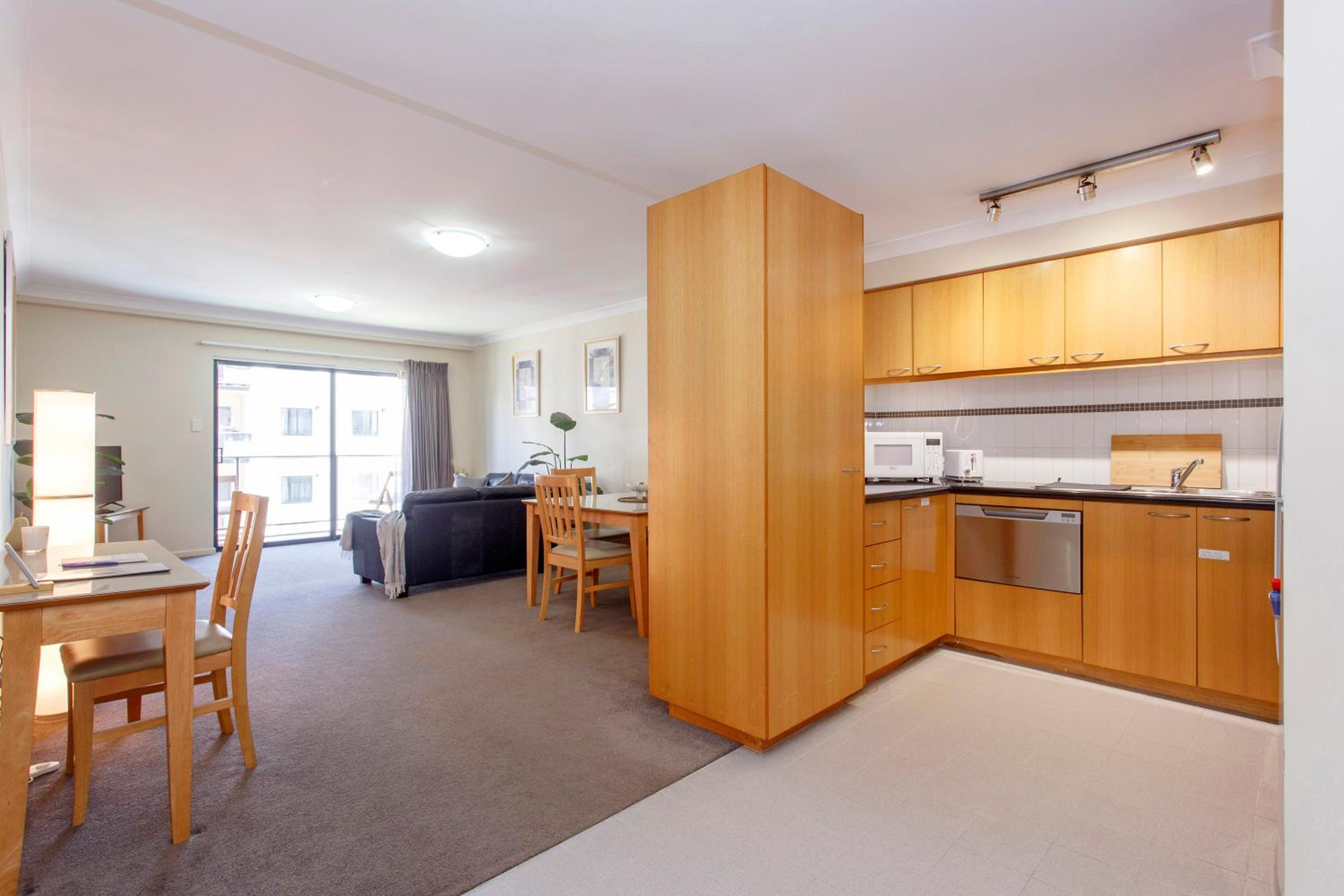 Resort-style living in Perth CBD - 2X2 Apt
