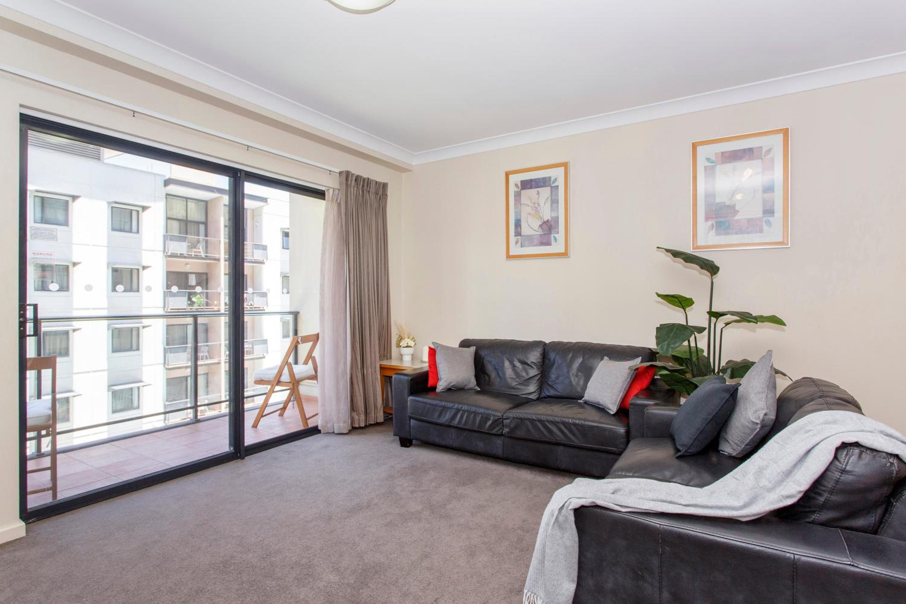 Resort-style living in Perth CBD - 2X2 Apt