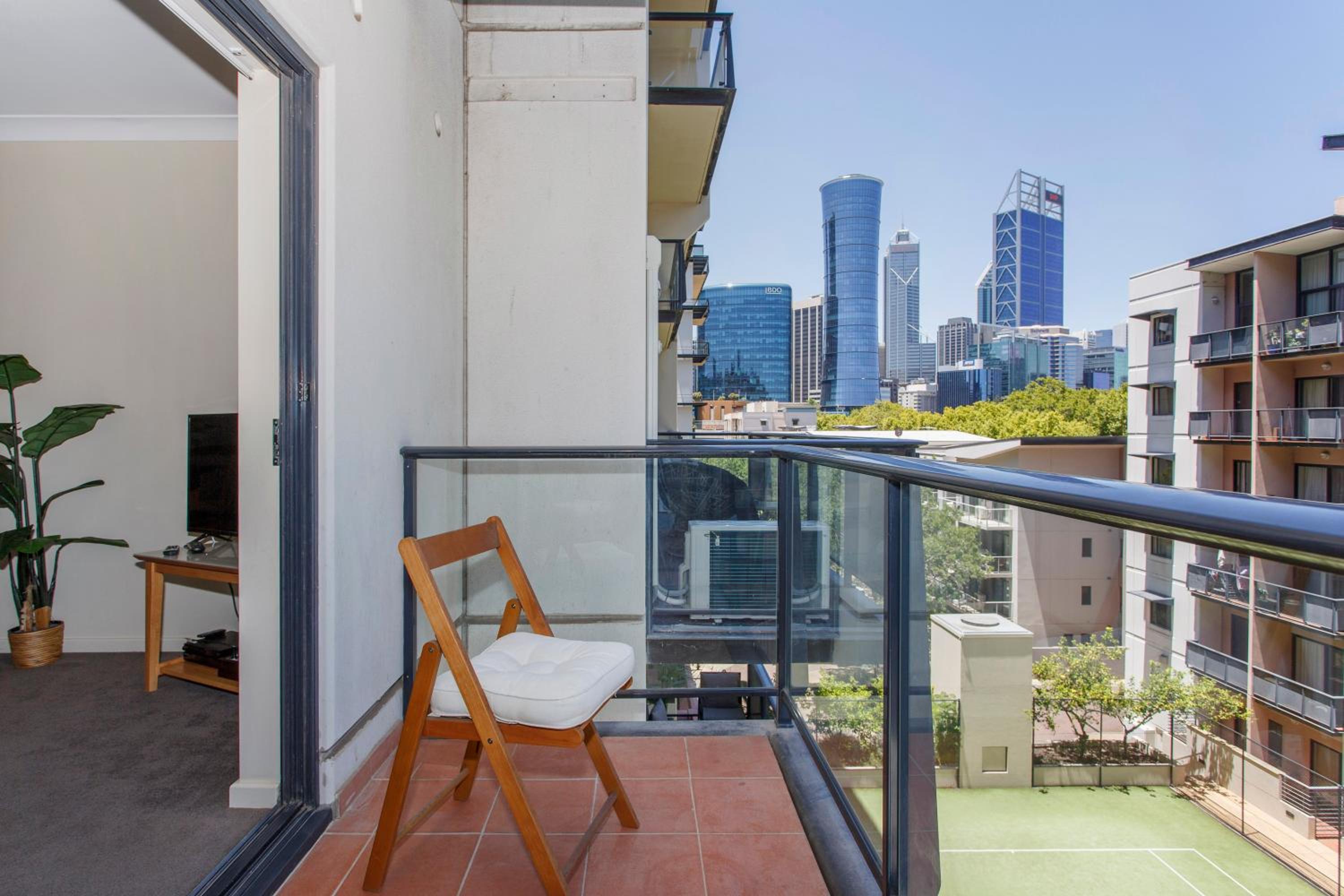 Resort-style living in Perth CBD - 2X2 Apt