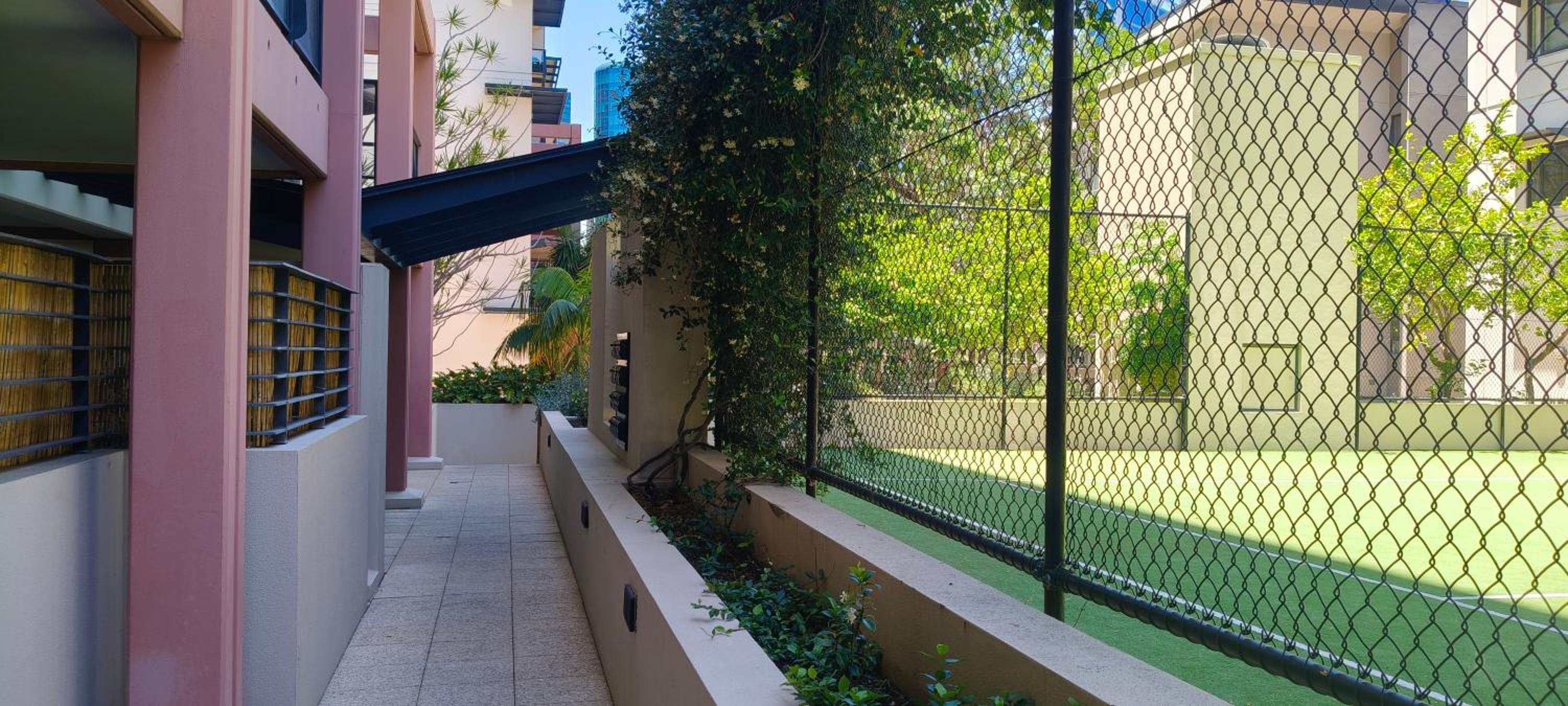 Resort-style living in Perth CBD - 2X2 Apt