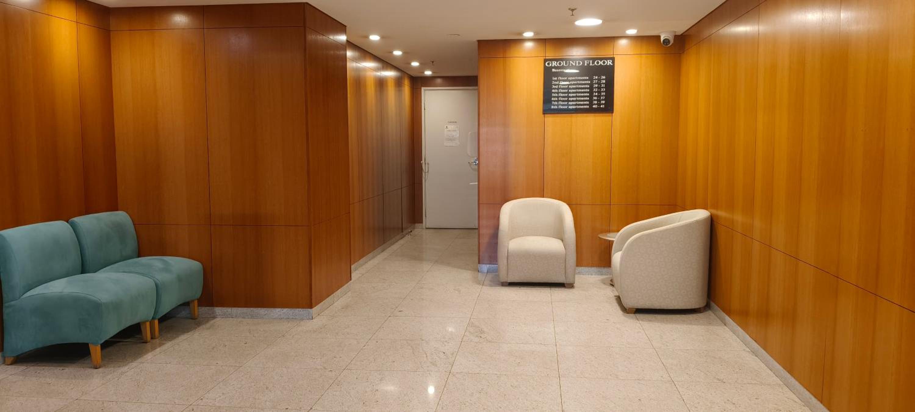 Resort-style living in Perth CBD - 2X2 Apt