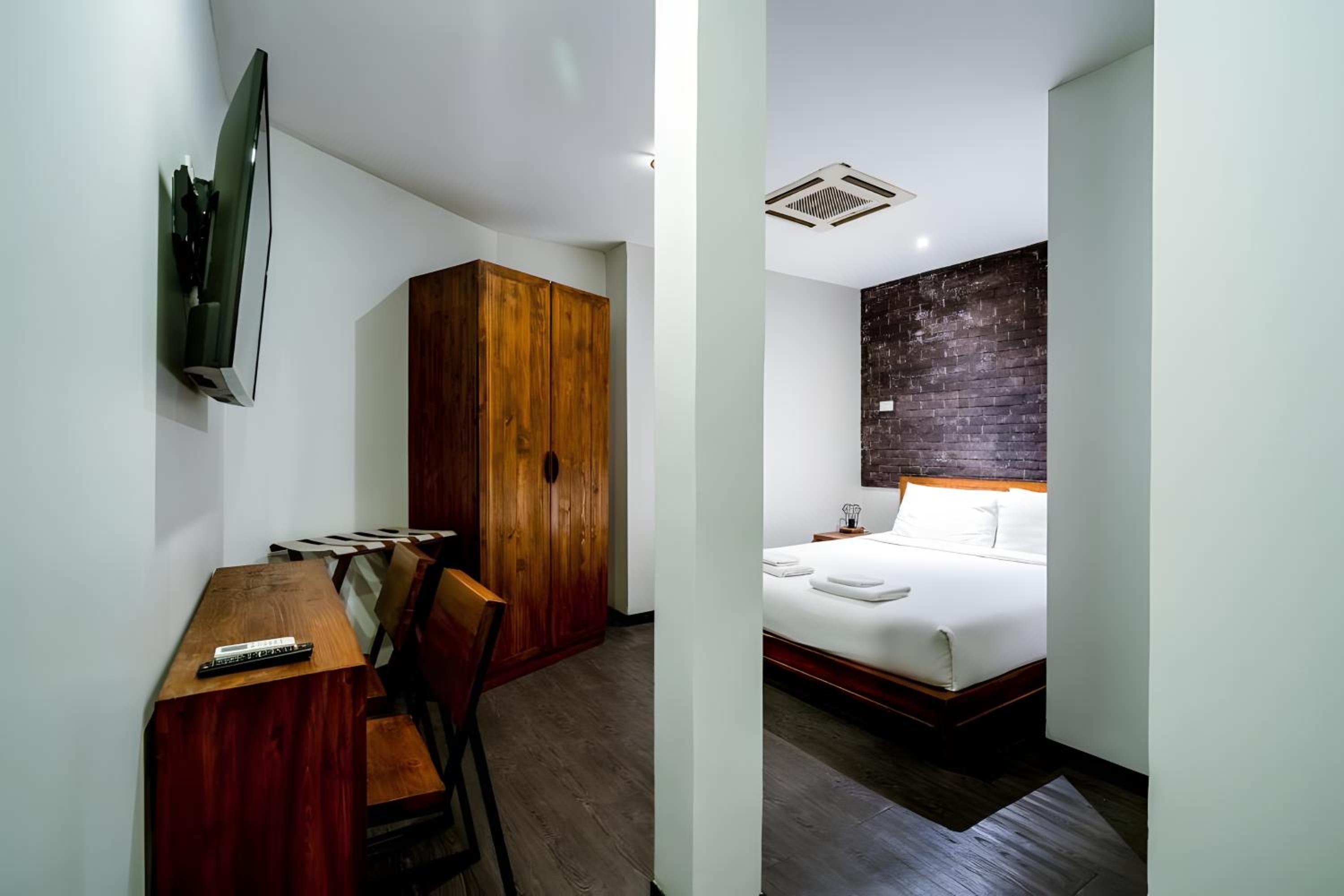 Elite Hotel Asok Sukhumvit 20