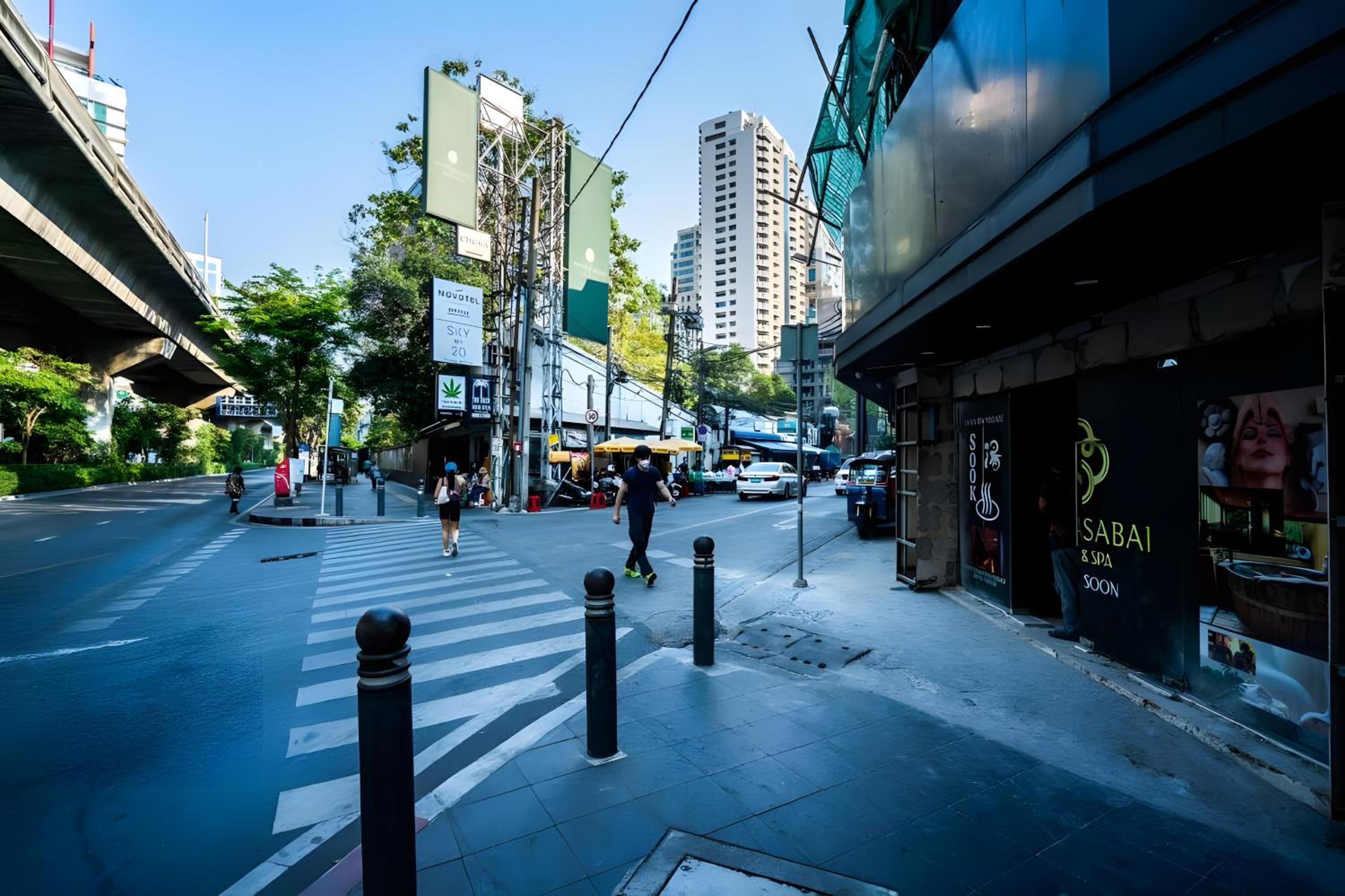 Elite Hotel Asok Sukhumvit 20