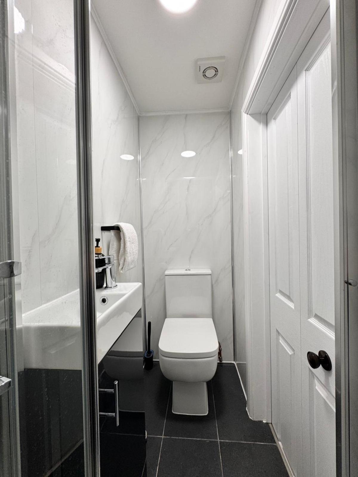 Luxury and Stylish Ensuits