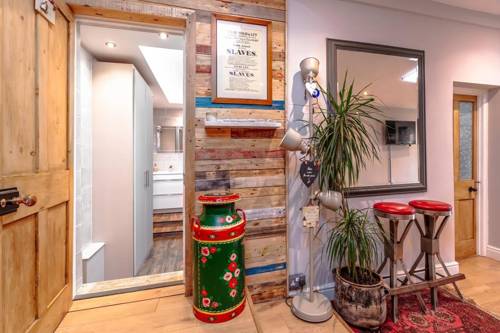 Garden Flat with Private Sauna and Wood Burner