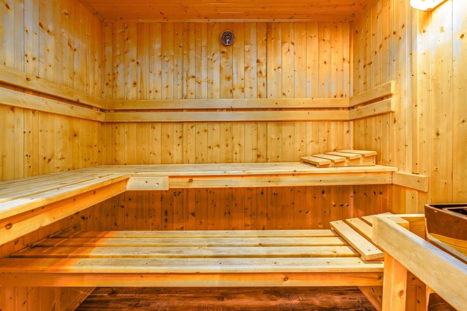 Garden Flat with Private Sauna and Wood Burner