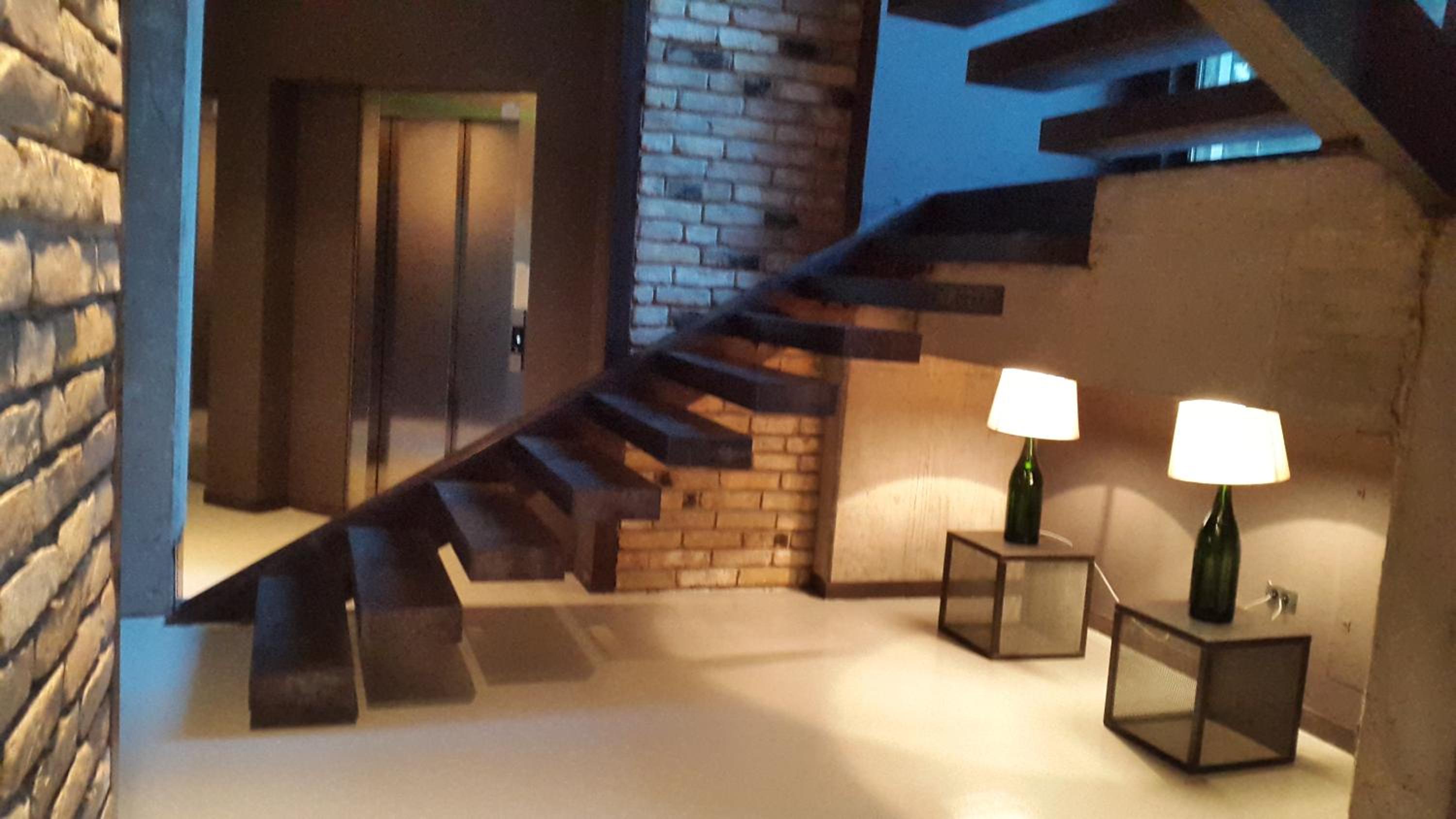 Studio Tia view 5