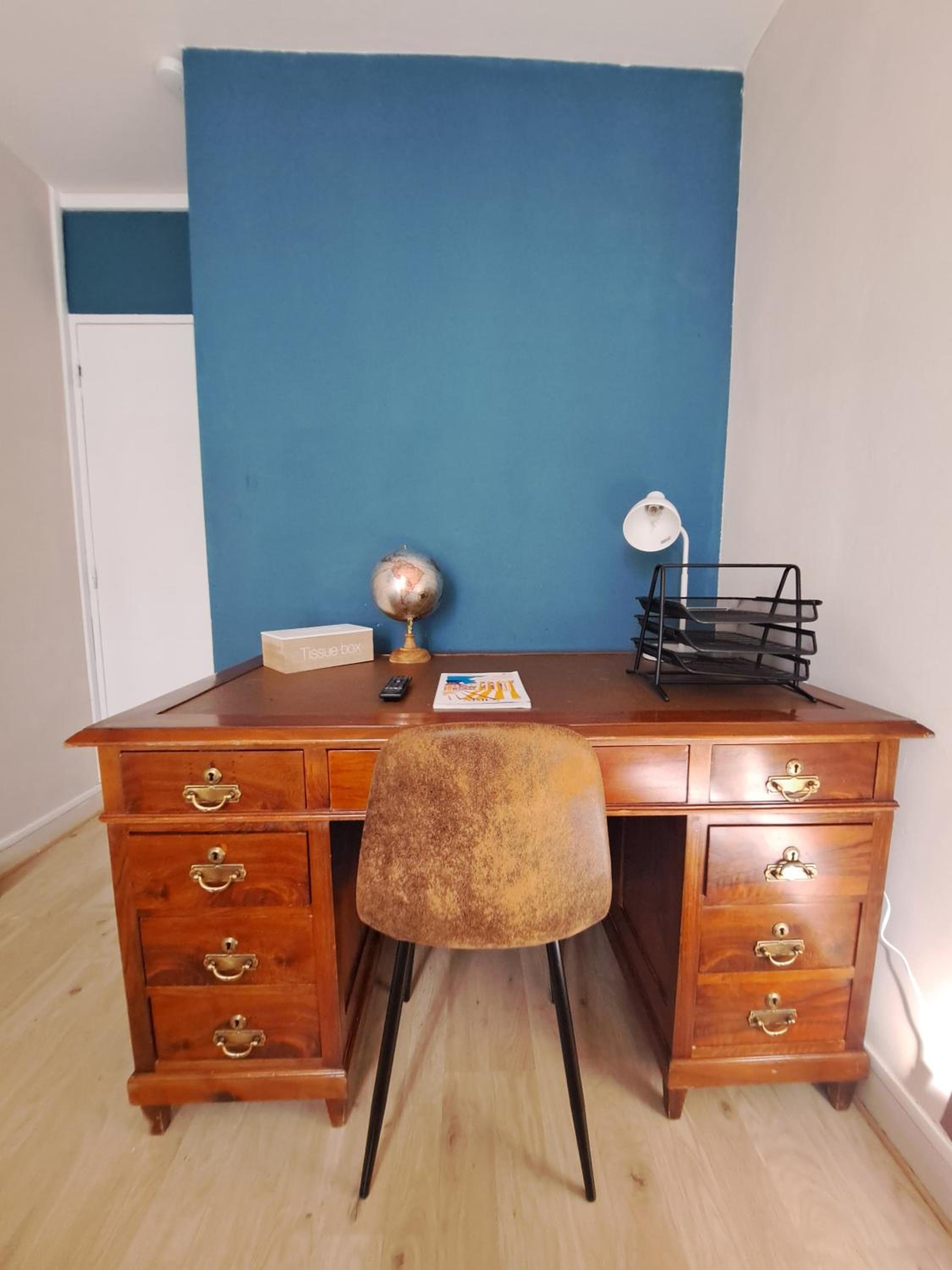 Chambre spacieuse nimes quartier populaire