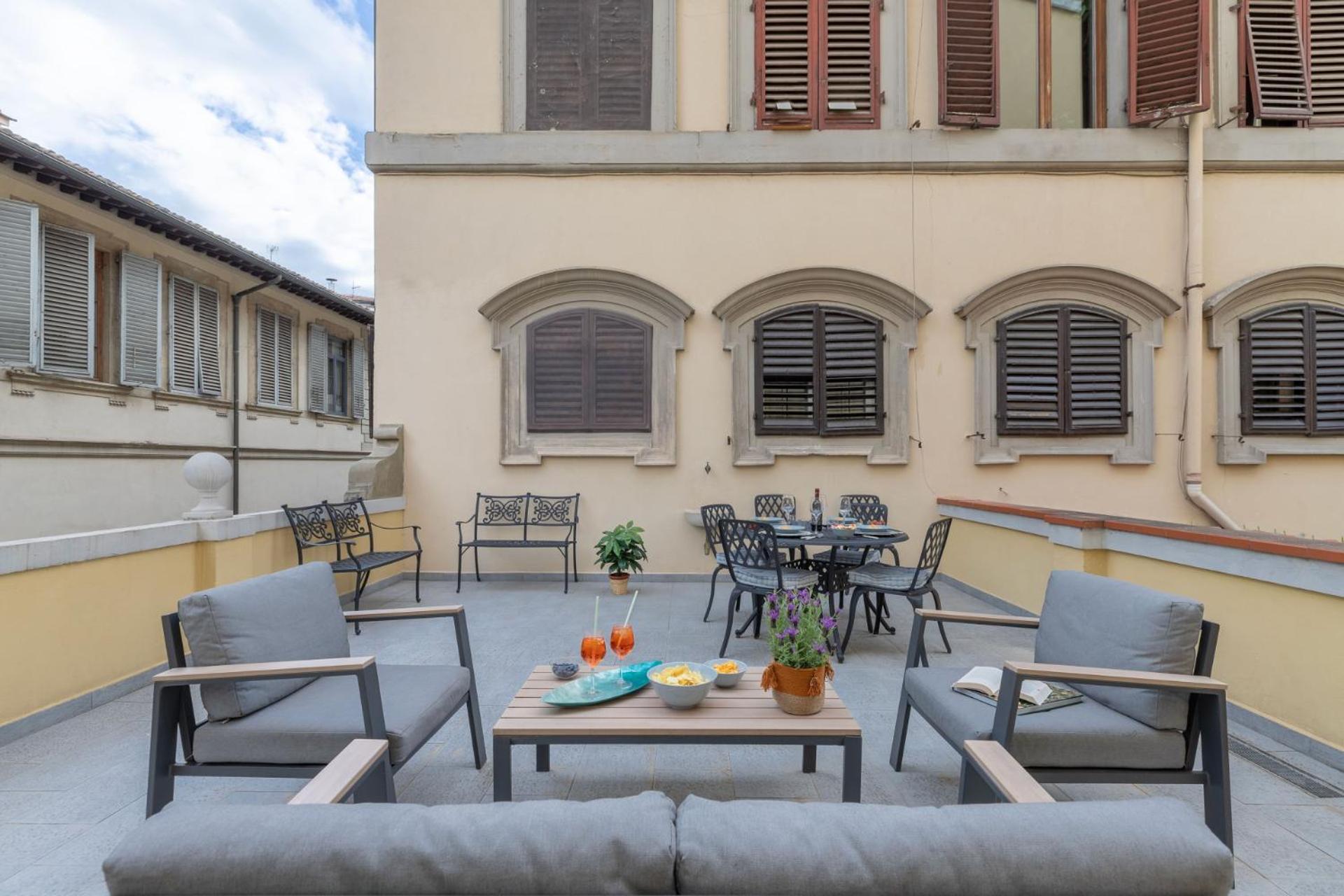 Florence Design apartment with large terrace