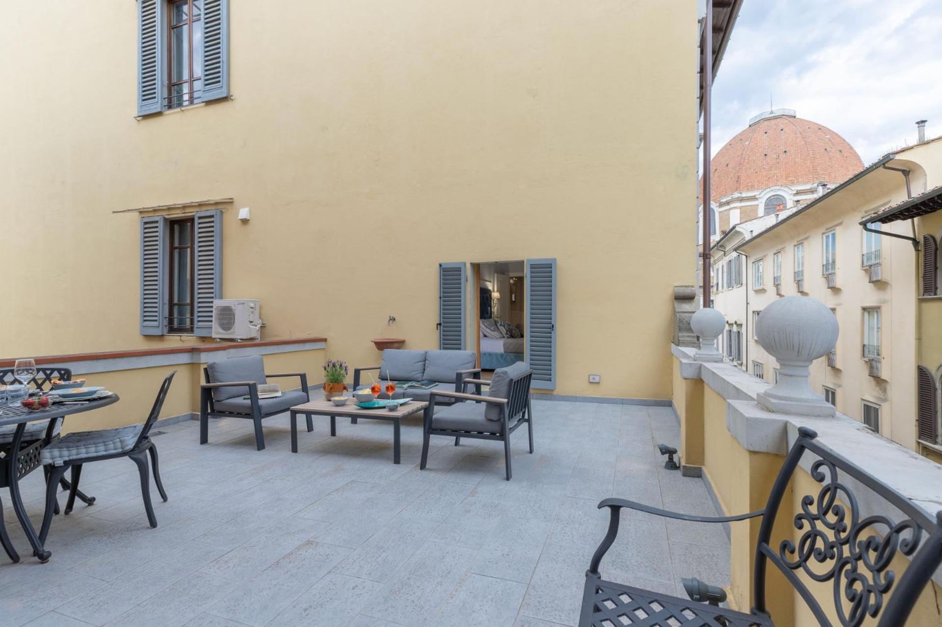 Florence Design apartment with large terrace
