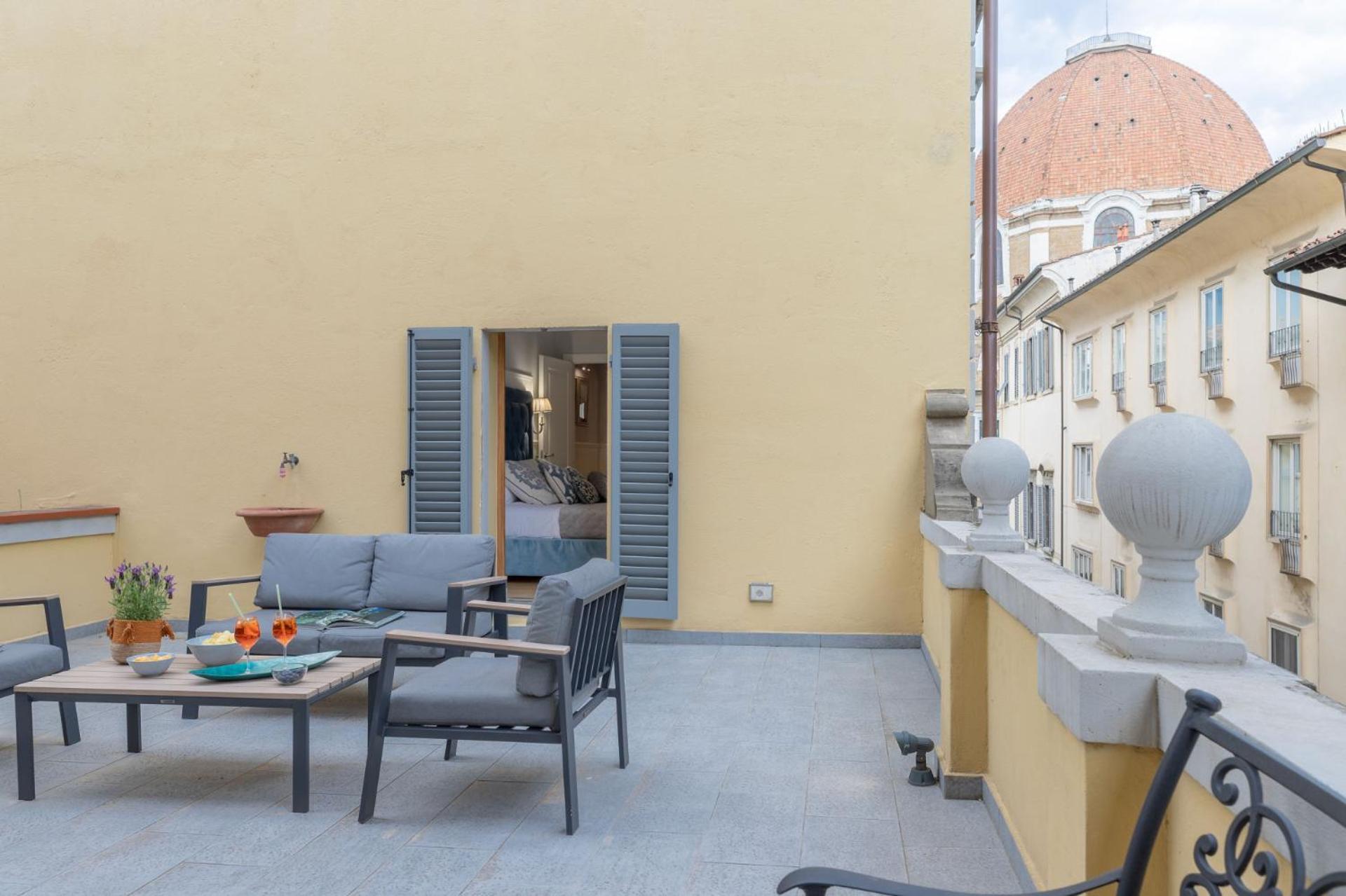 Florence Design apartment with large terrace