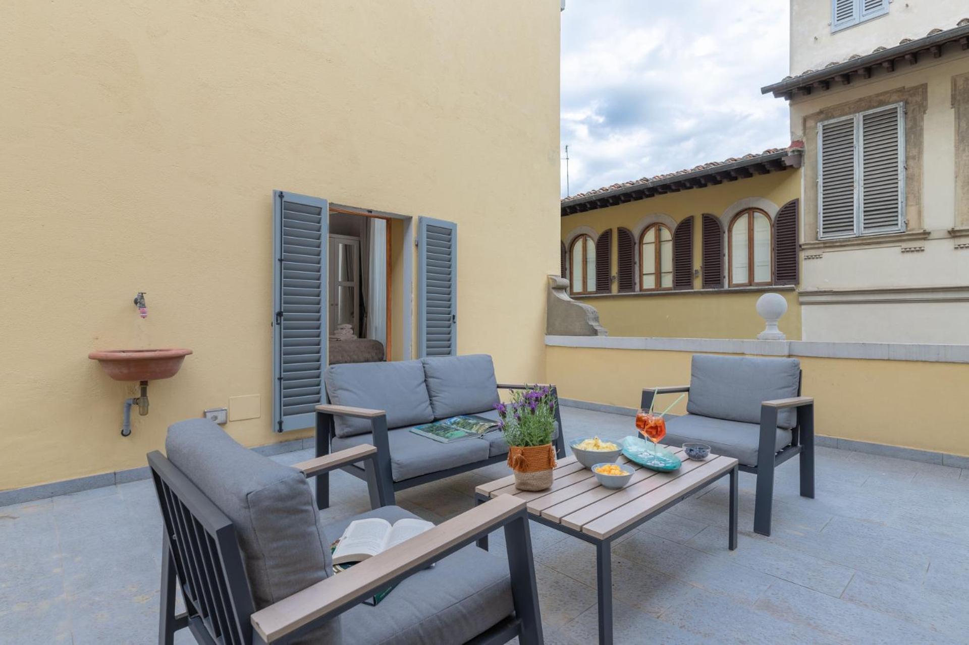 Florence Design apartment with large terrace