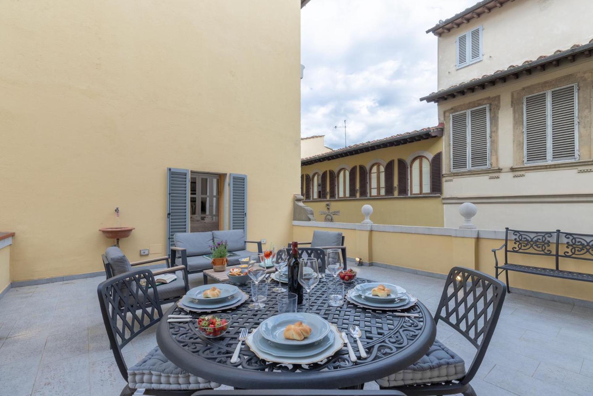 Florence Design apartment with large terrace