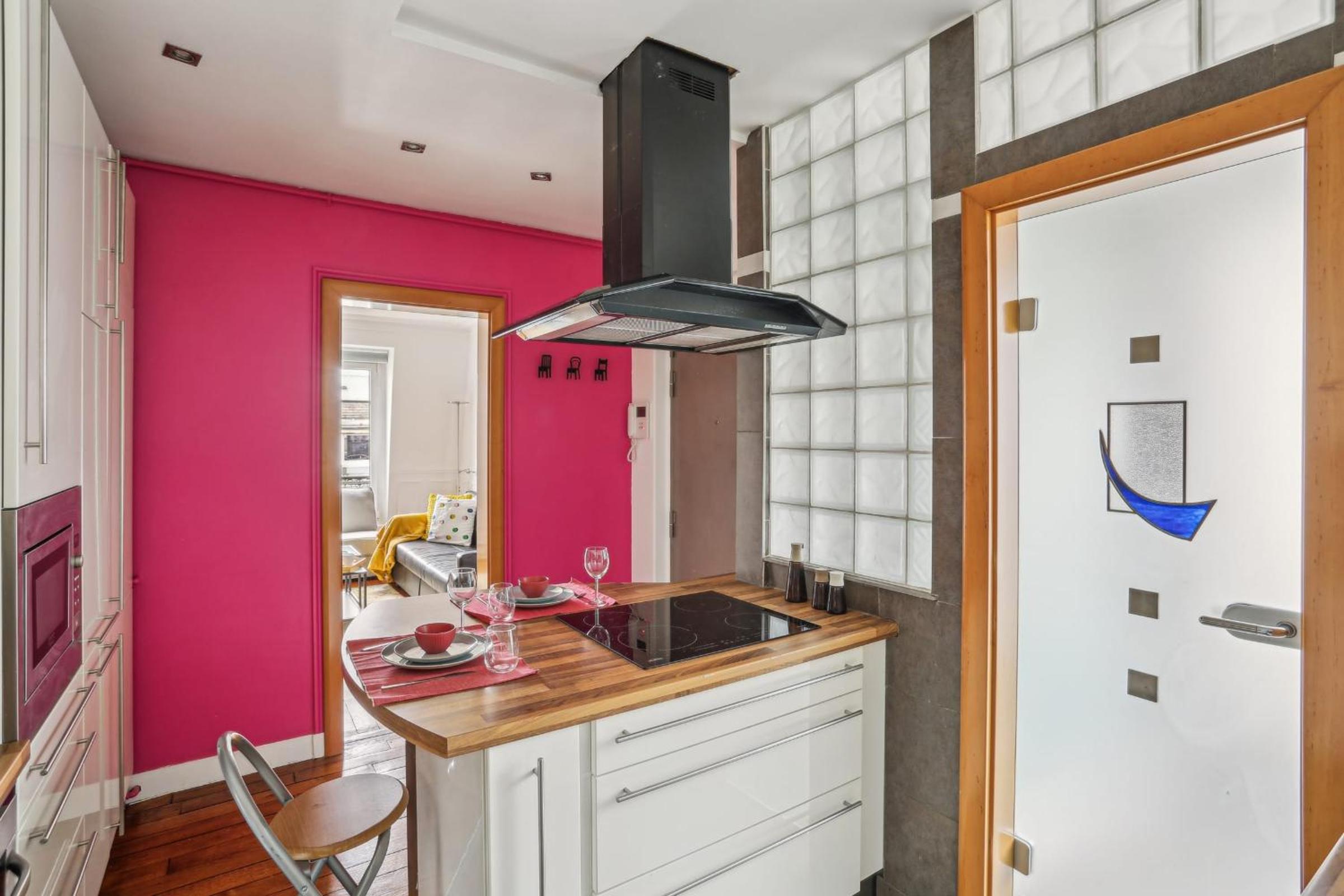 Arc de Triomphe - Lauriston 1bdr by B'Your Home