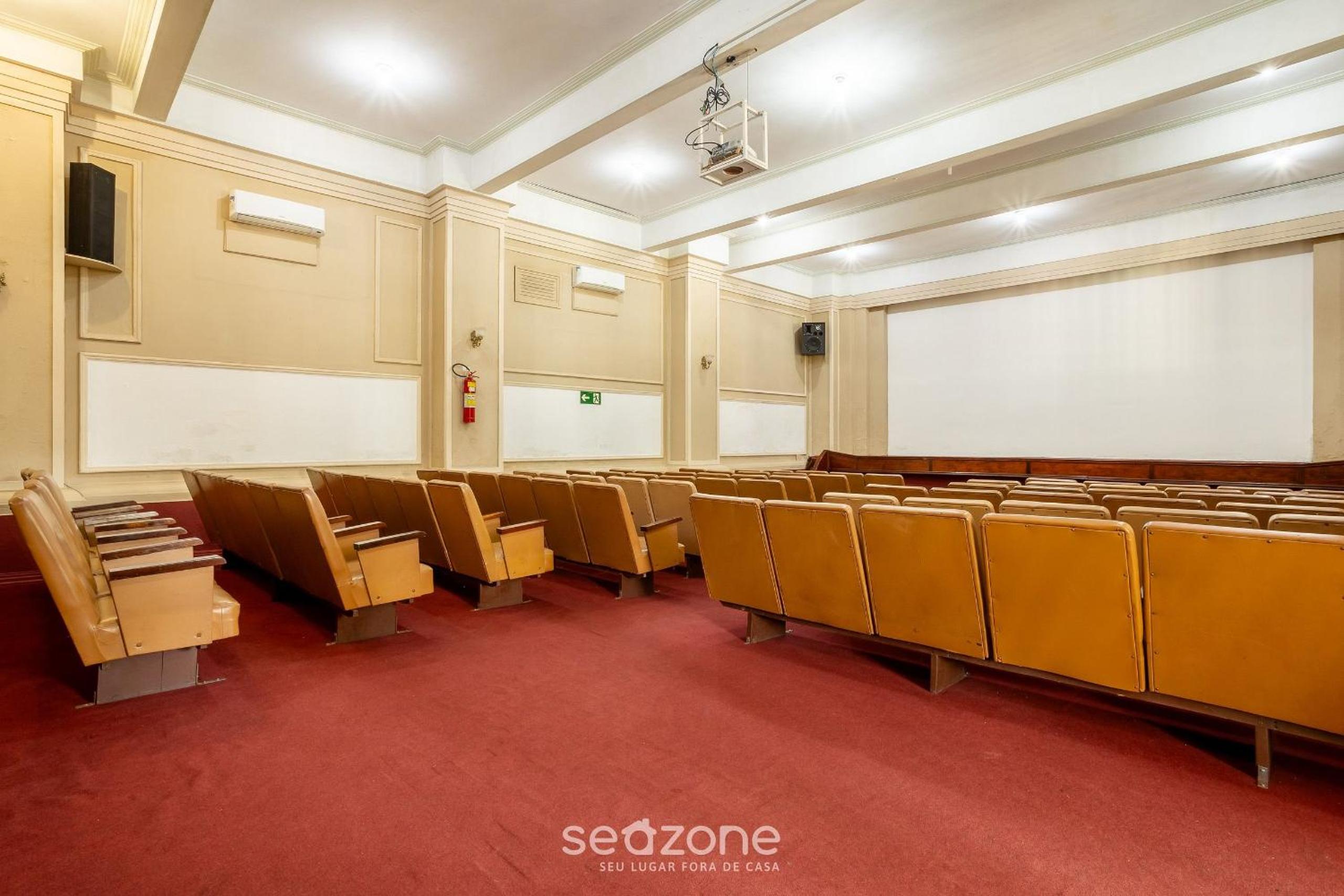Beautiful Condominium with Leisure in Poços de Caldas - QUI
