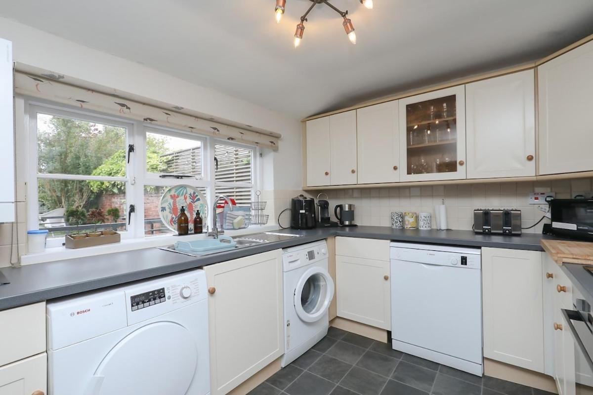 The Homestead - Family and Dog Friendly Home for upto 10
