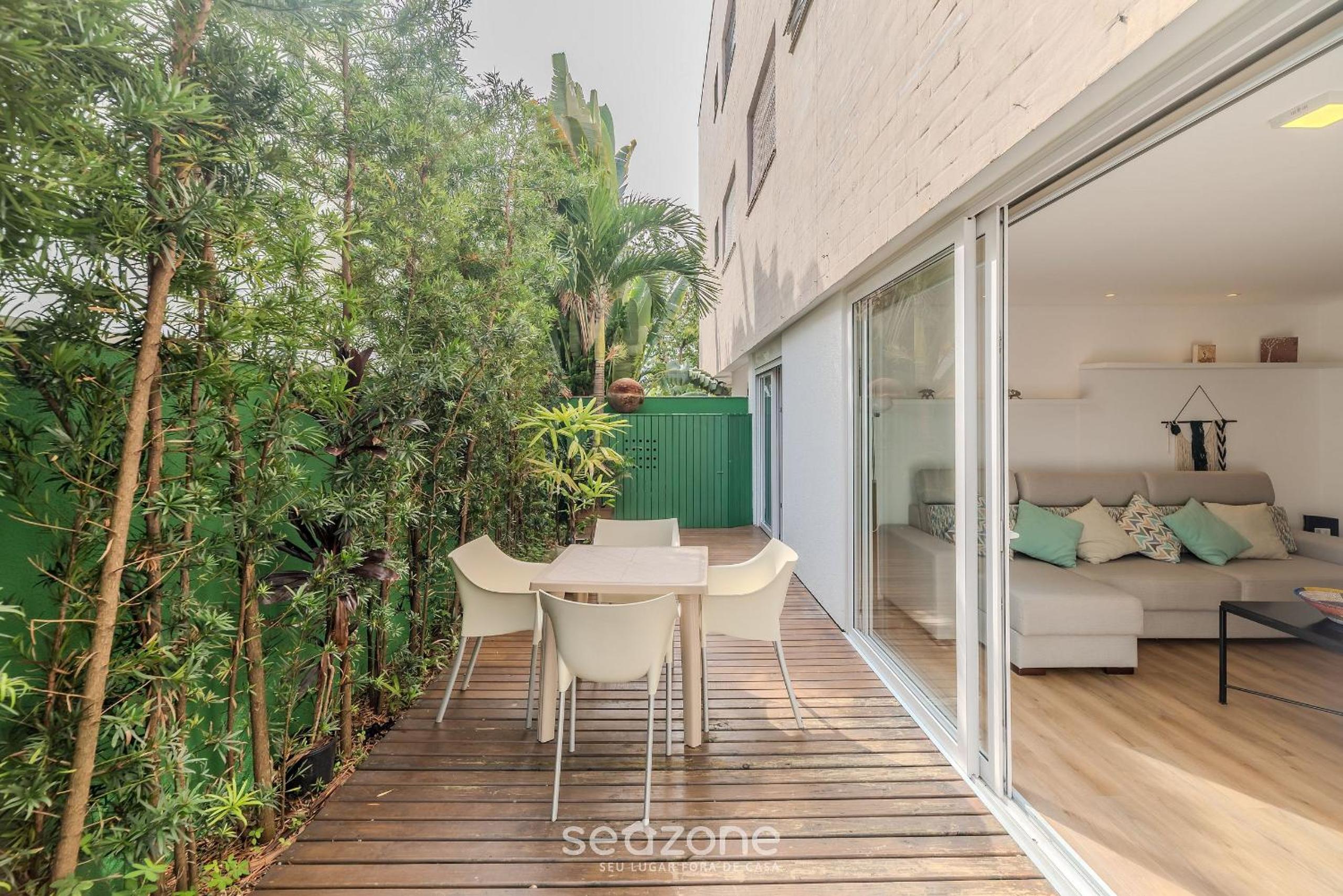 Beautiful Apart w/ Balcony 500m from Beach NNG0102