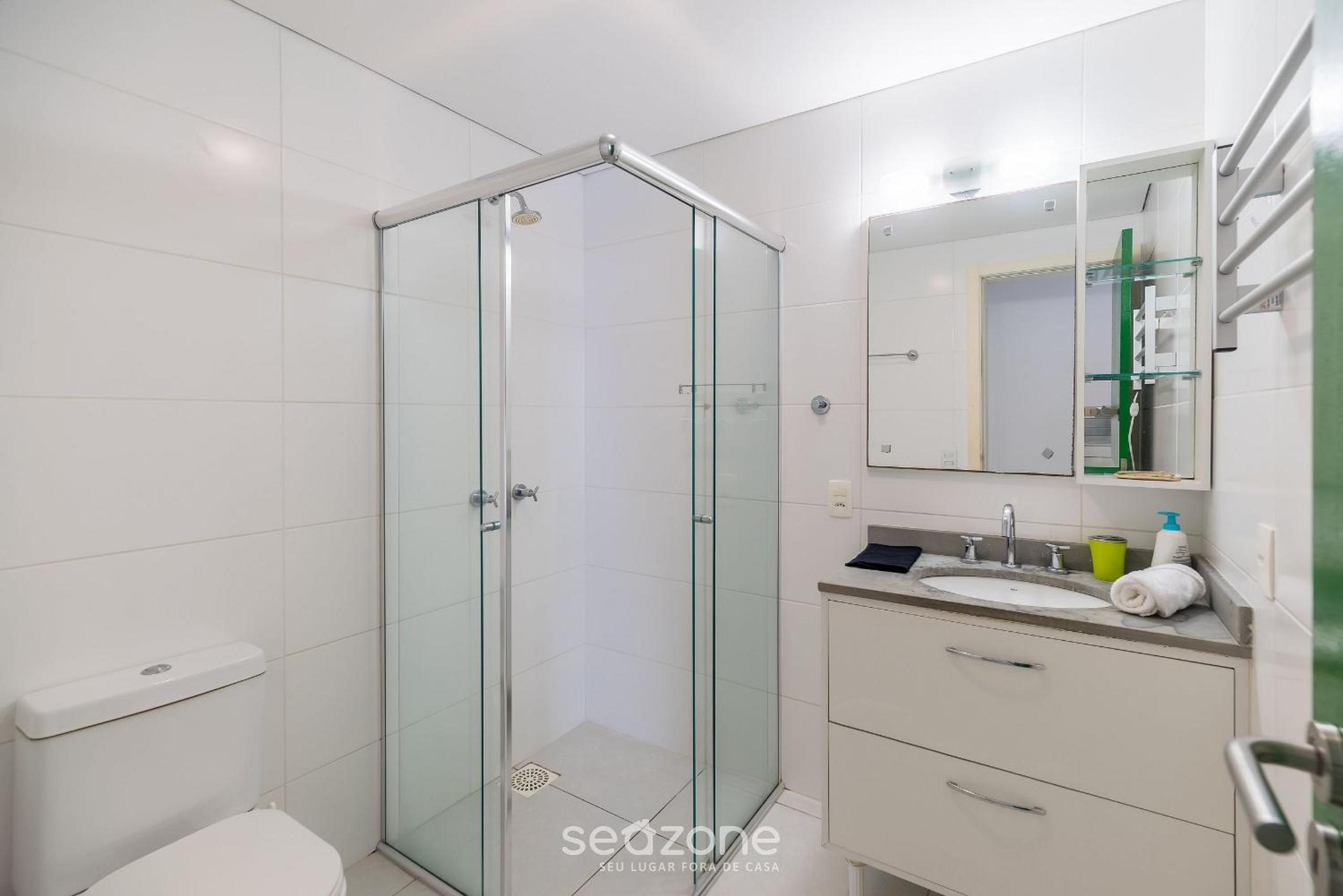 Beautiful Apart w/ Balcony 500m from Beach NNG0102