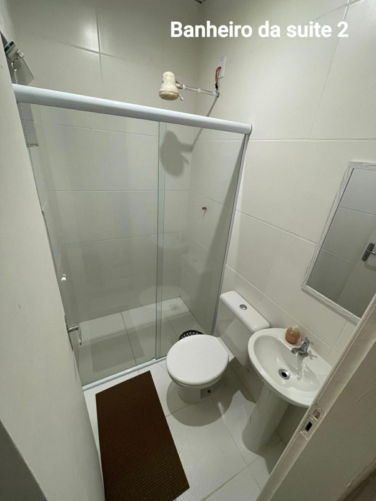Casa com Ar Condicionado e Wifi 5G no Parque Mambucaba Na entrada do bairro