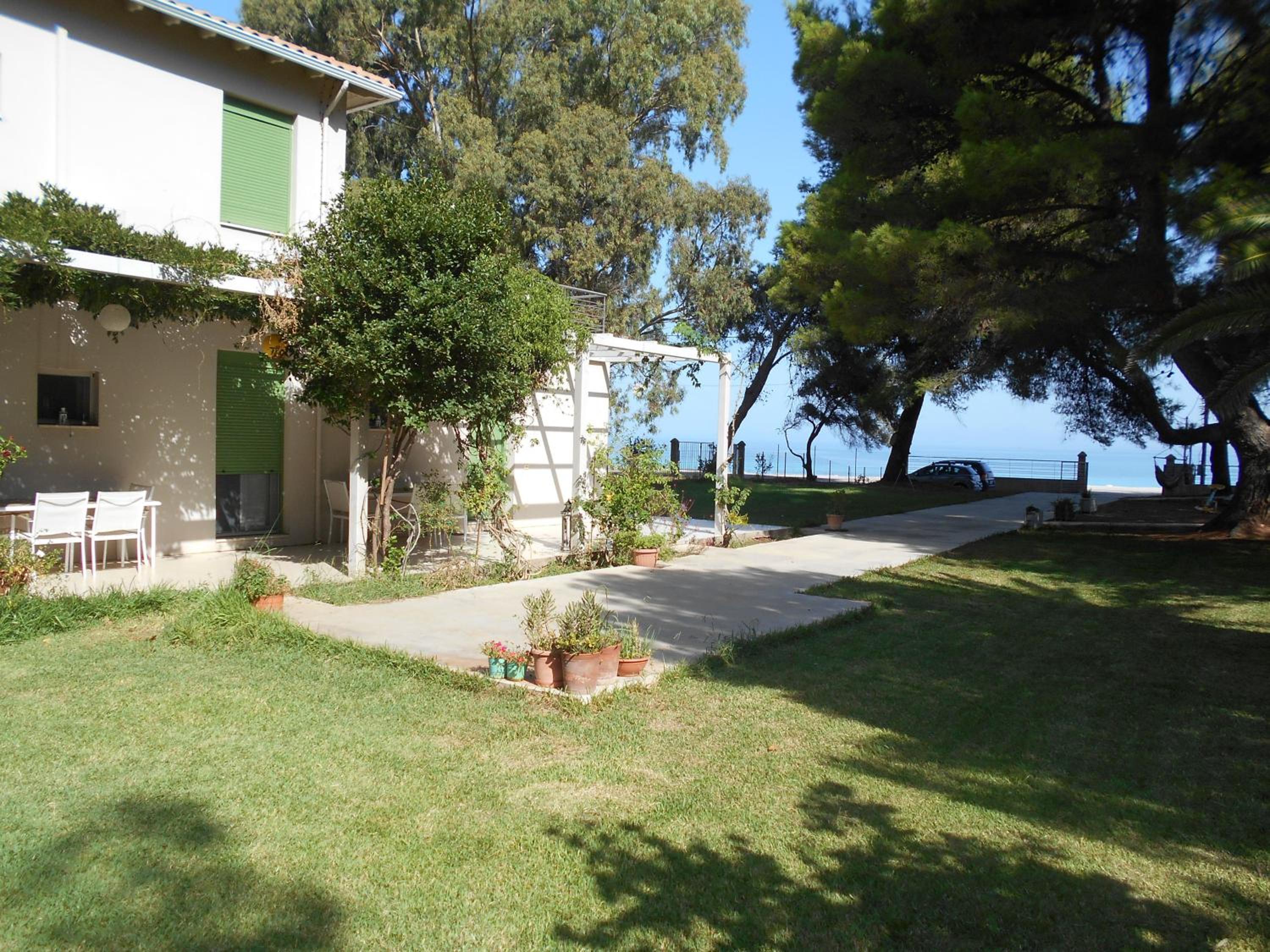 Brunello Seaside Apartments view 5
