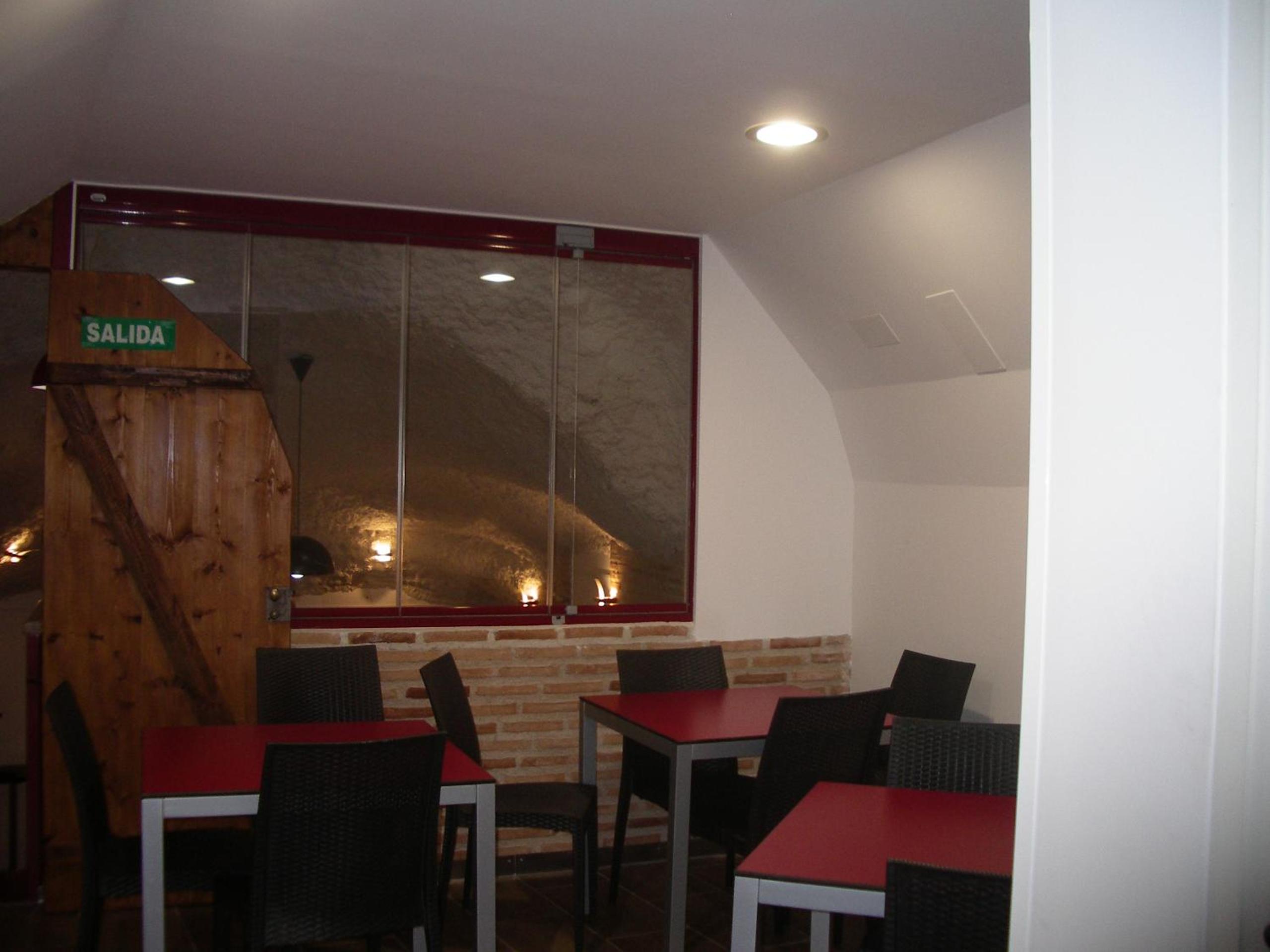 Hostel El Castillo by CABANA Rentals