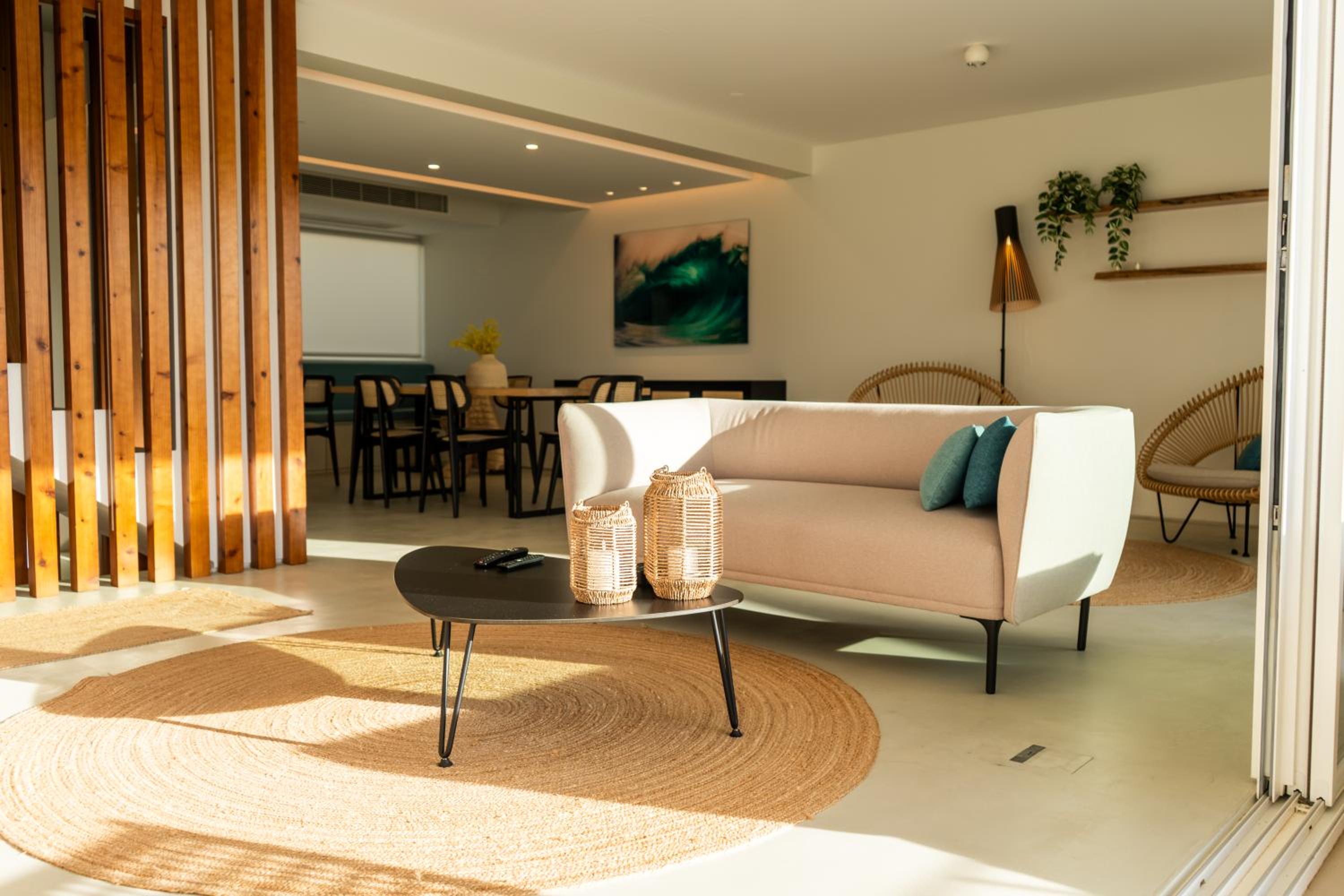Silveira Bay Lounge Retreat