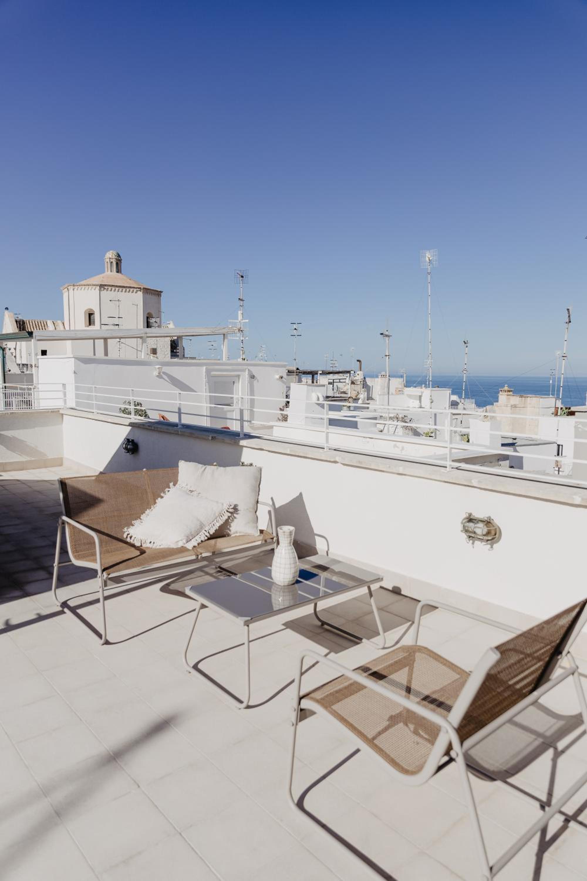 Monachile Apartments & Terrrace- Housea