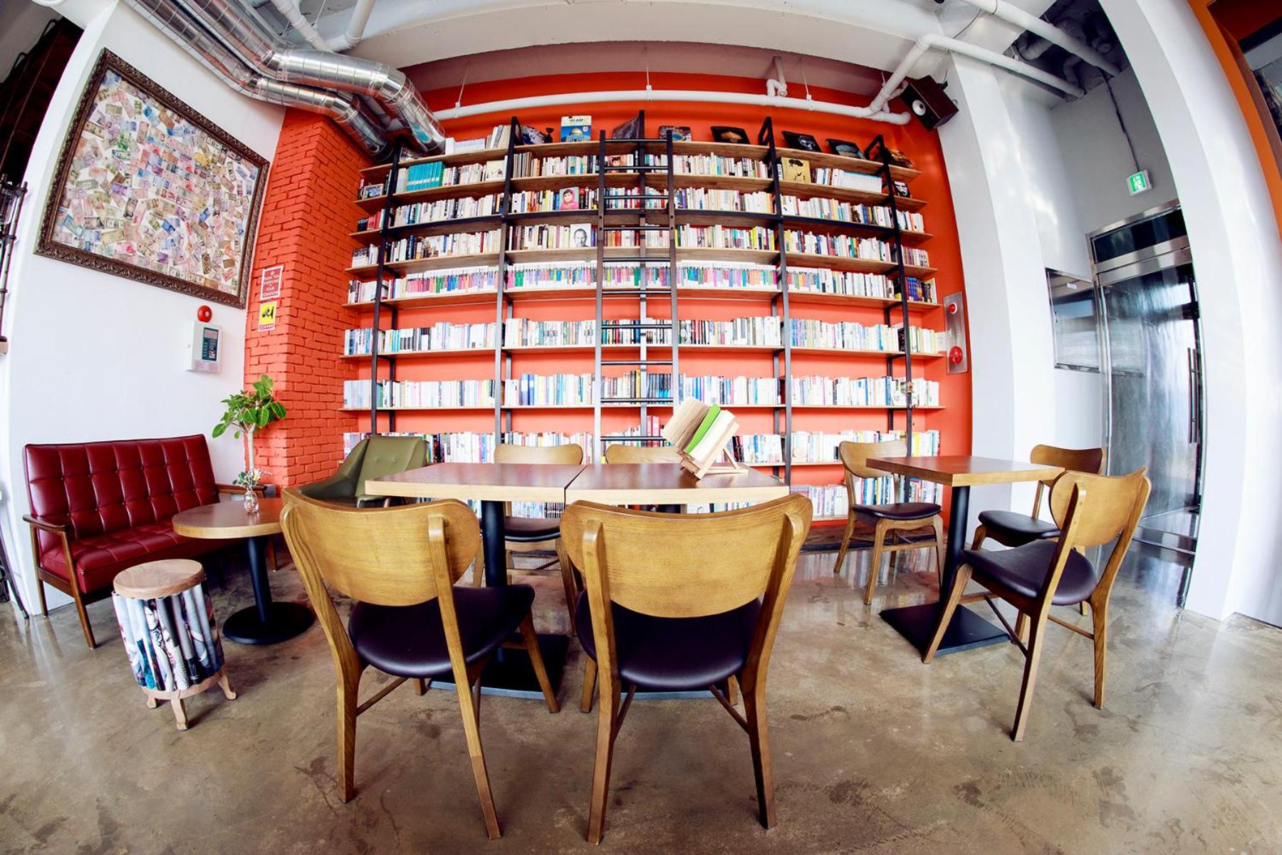 Andong Poong-gyung HOSTEL n LIBRARY
