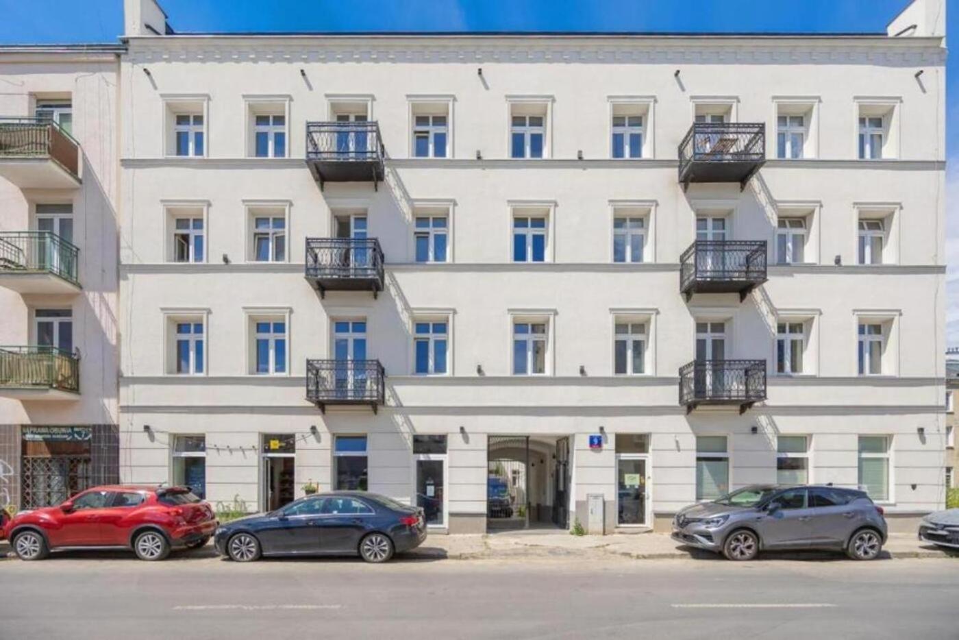 BK studio - cozy and modern close to National Stadium