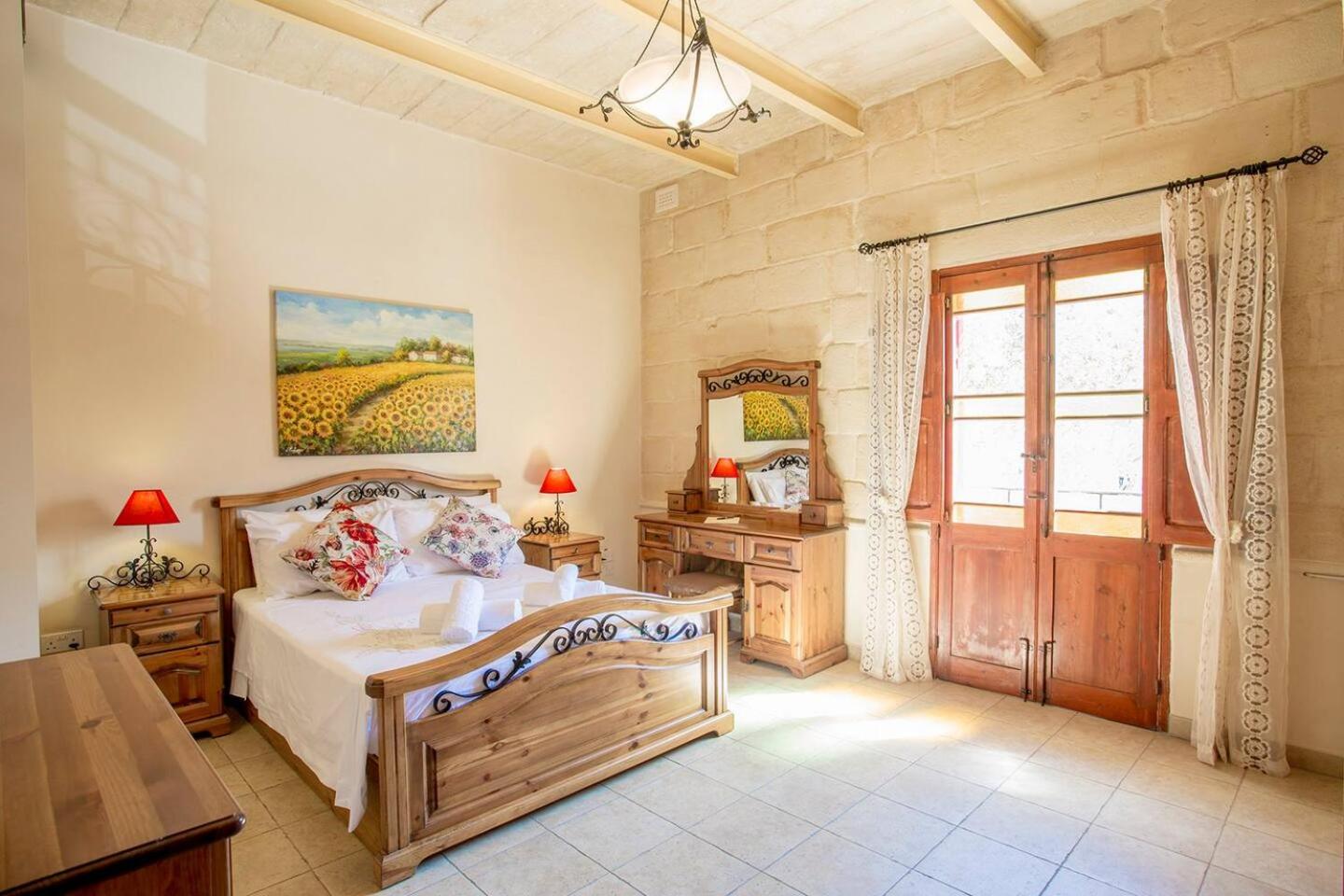 Mellieha Cosy House of Character by Homely