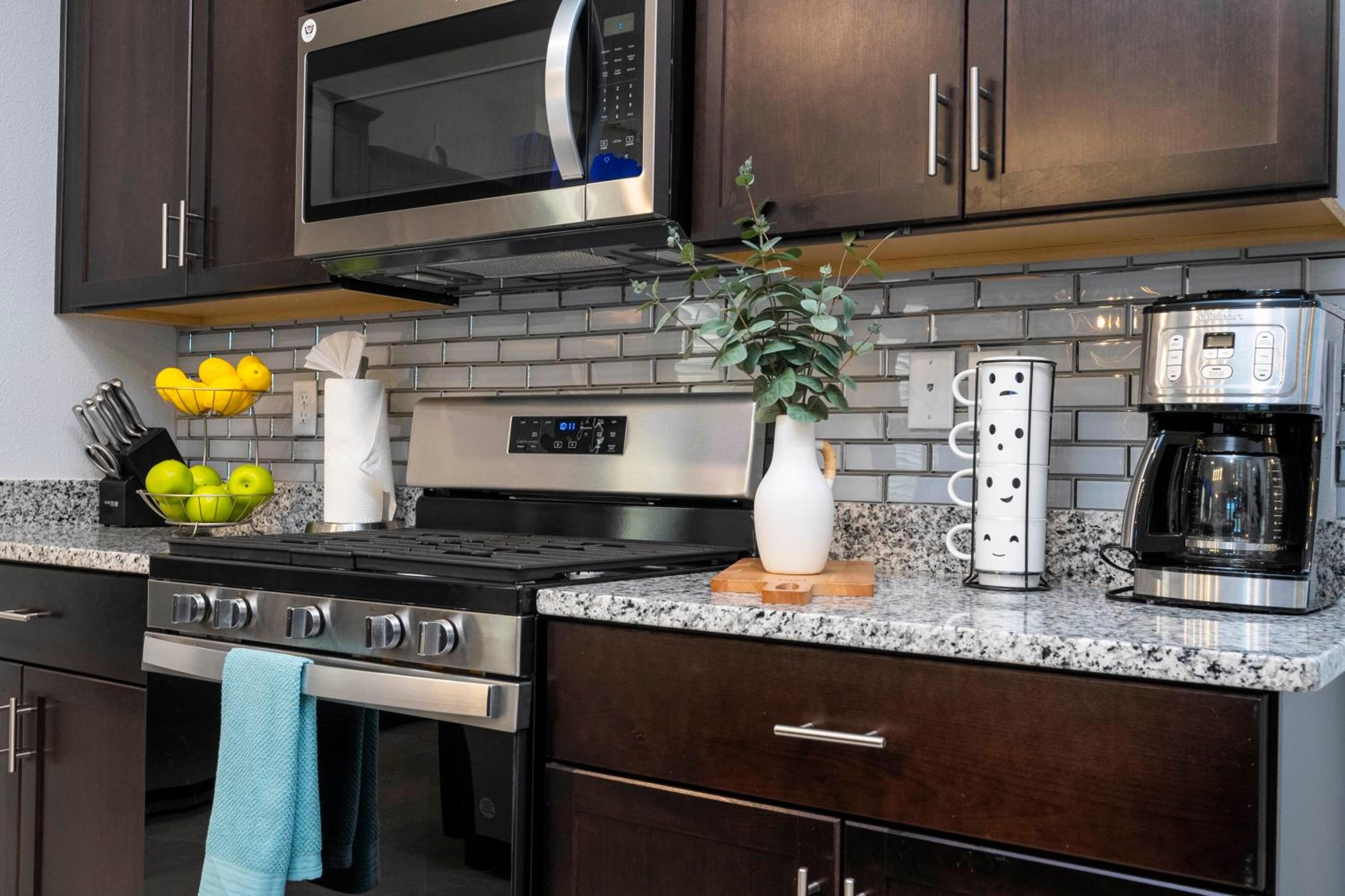 Stunning 5Bd w/ Pool Close to Disney @ Solterra 7829