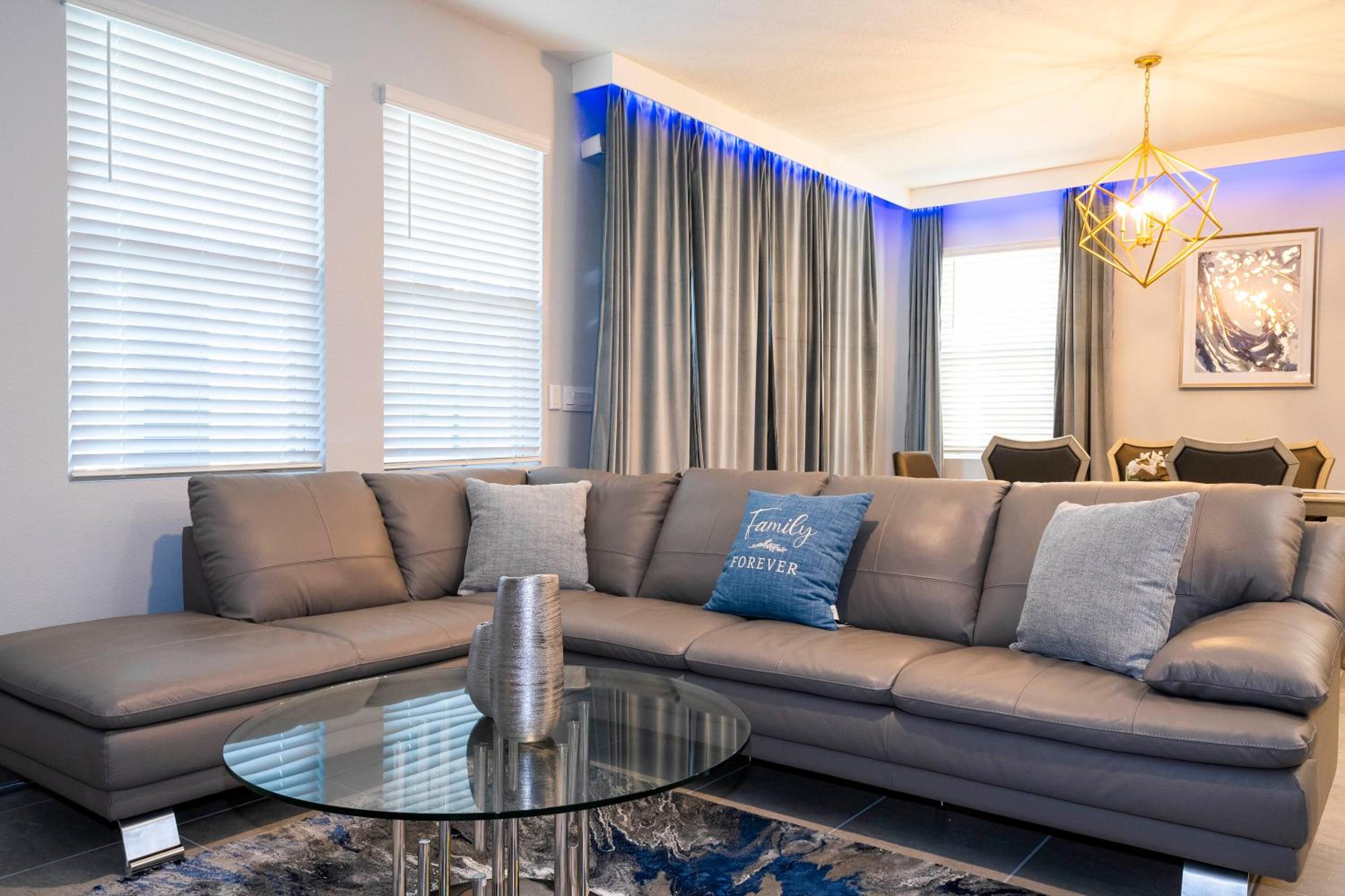 Stunning 5Bd w/ Pool Close to Disney @ Solterra 7829
