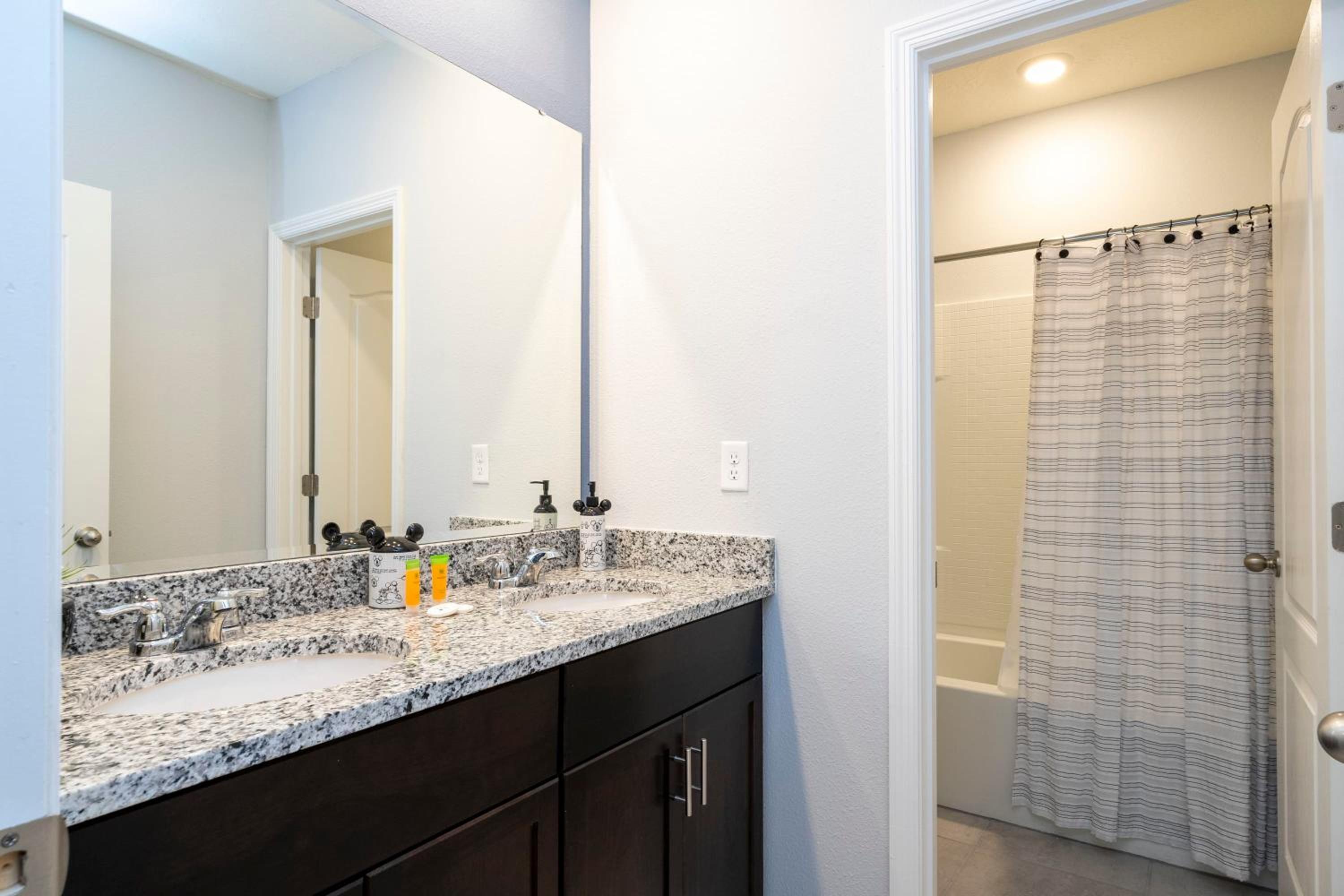 Stunning 5Bd w/ Pool Close to Disney @ Solterra 7829