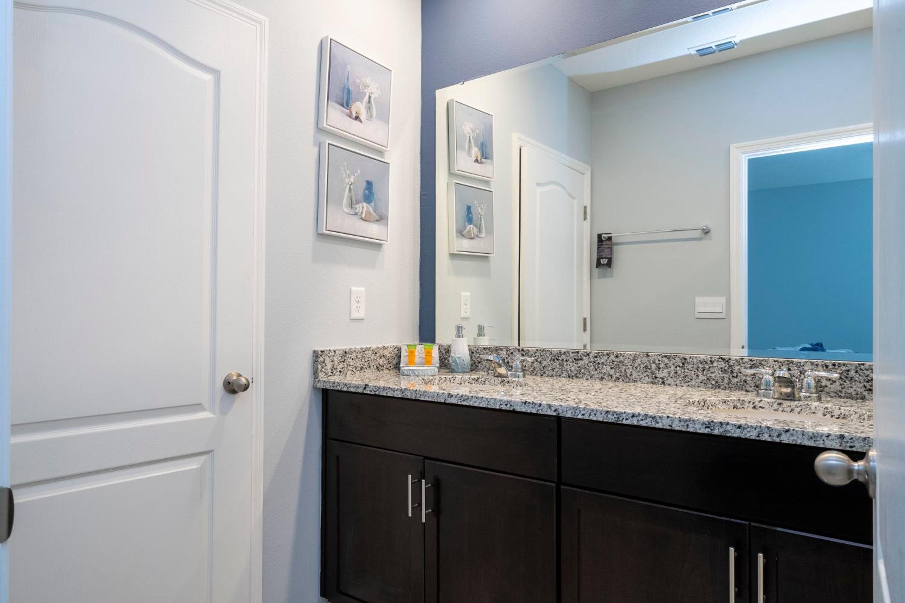 Stunning 5Bd w/ Pool Close to Disney @ Solterra 7829