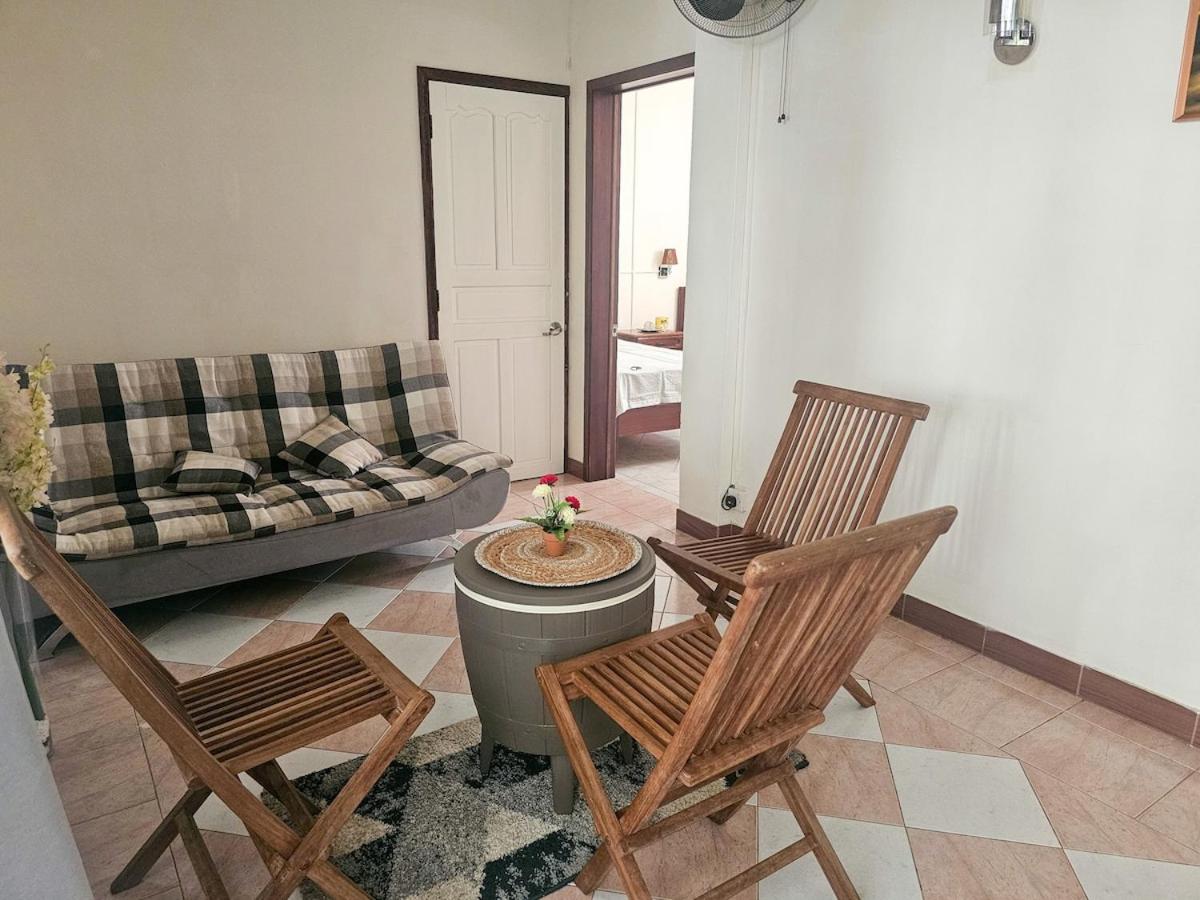 Serene Home in Flic en Flac with Garden & Parking