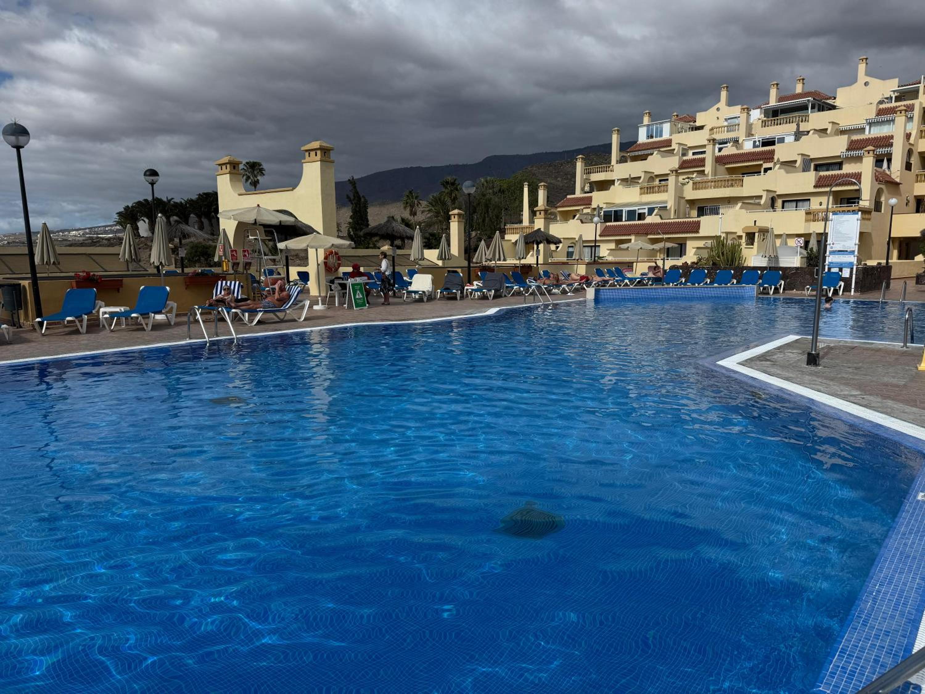Torviscas Fantastic Apartment with Pool and Private Terrace