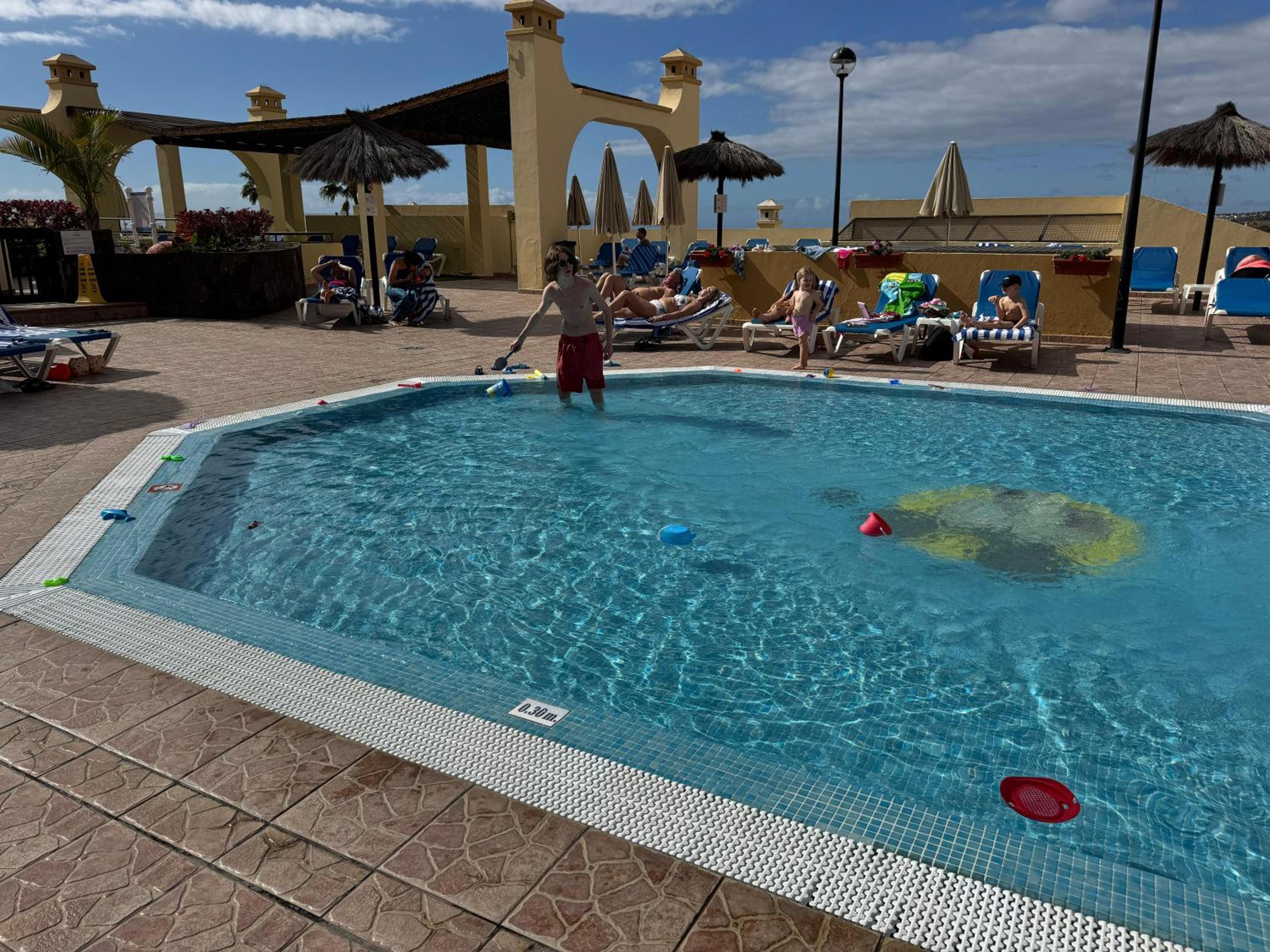 Torviscas Fantastic Apartment with Pool and Private Terrace