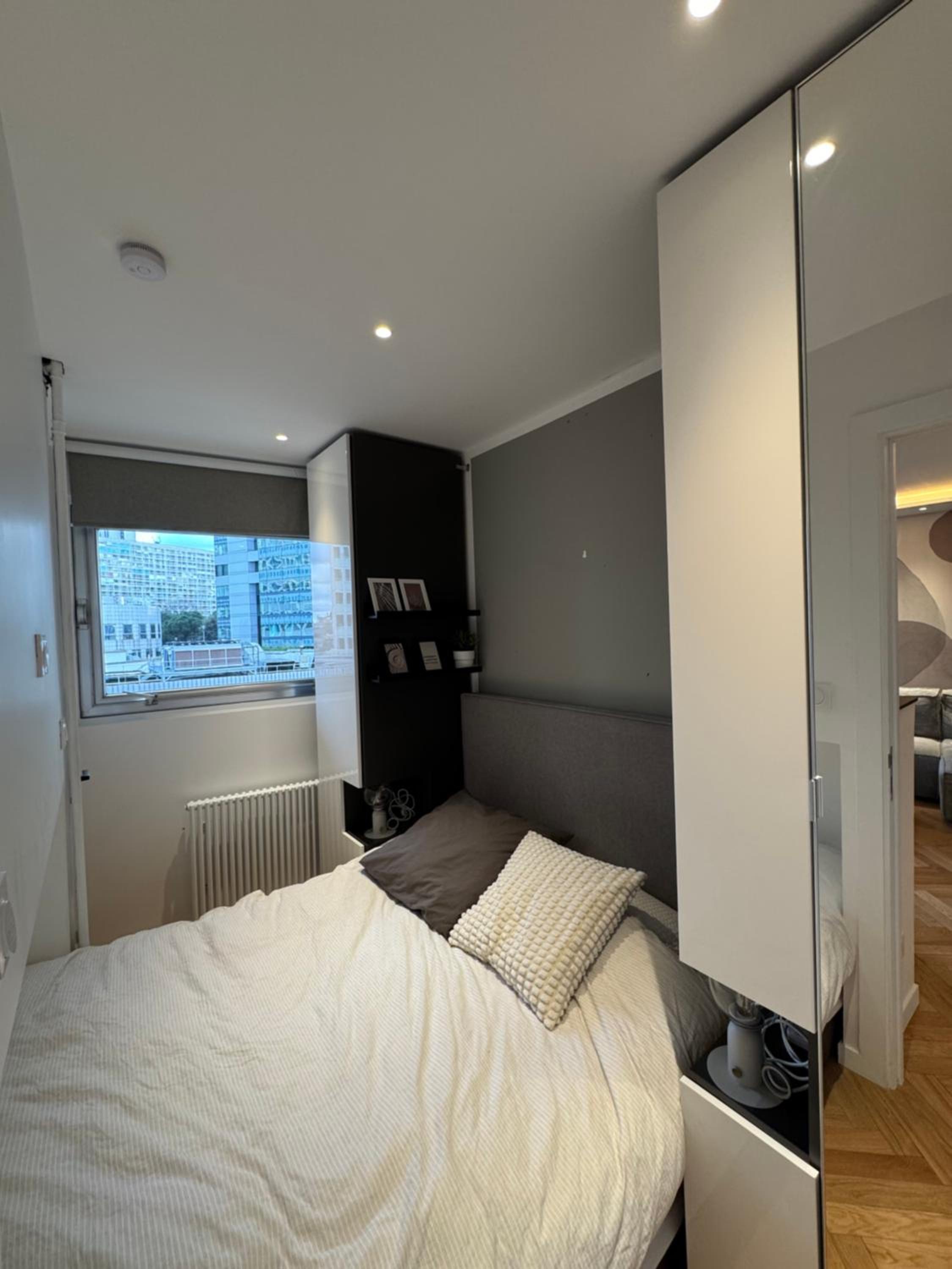 2 bedroom apartment renovated in the heart of Paris