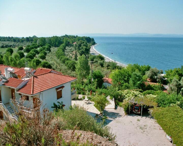 Armonia Elegant Apartments photo 3