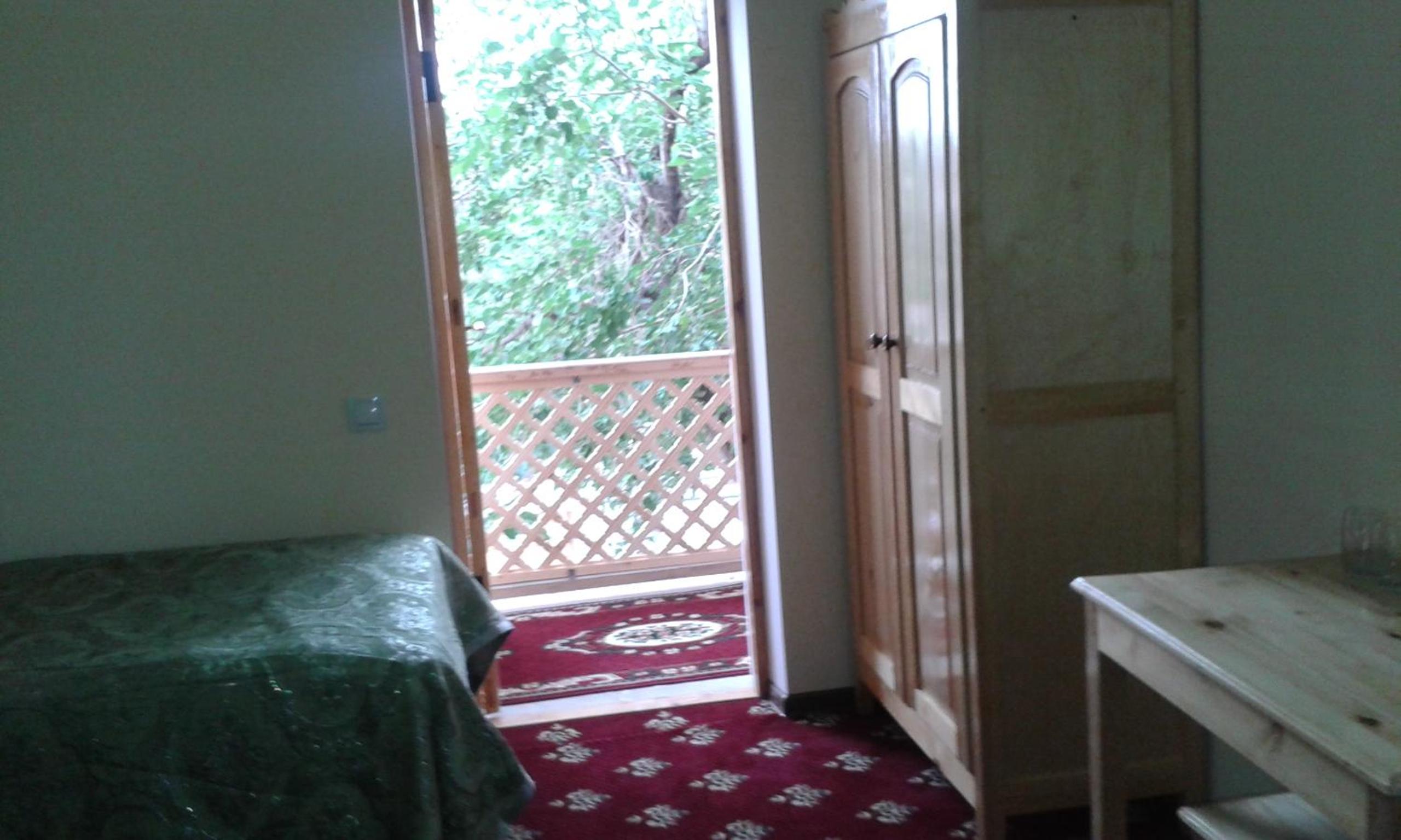 Photo 51