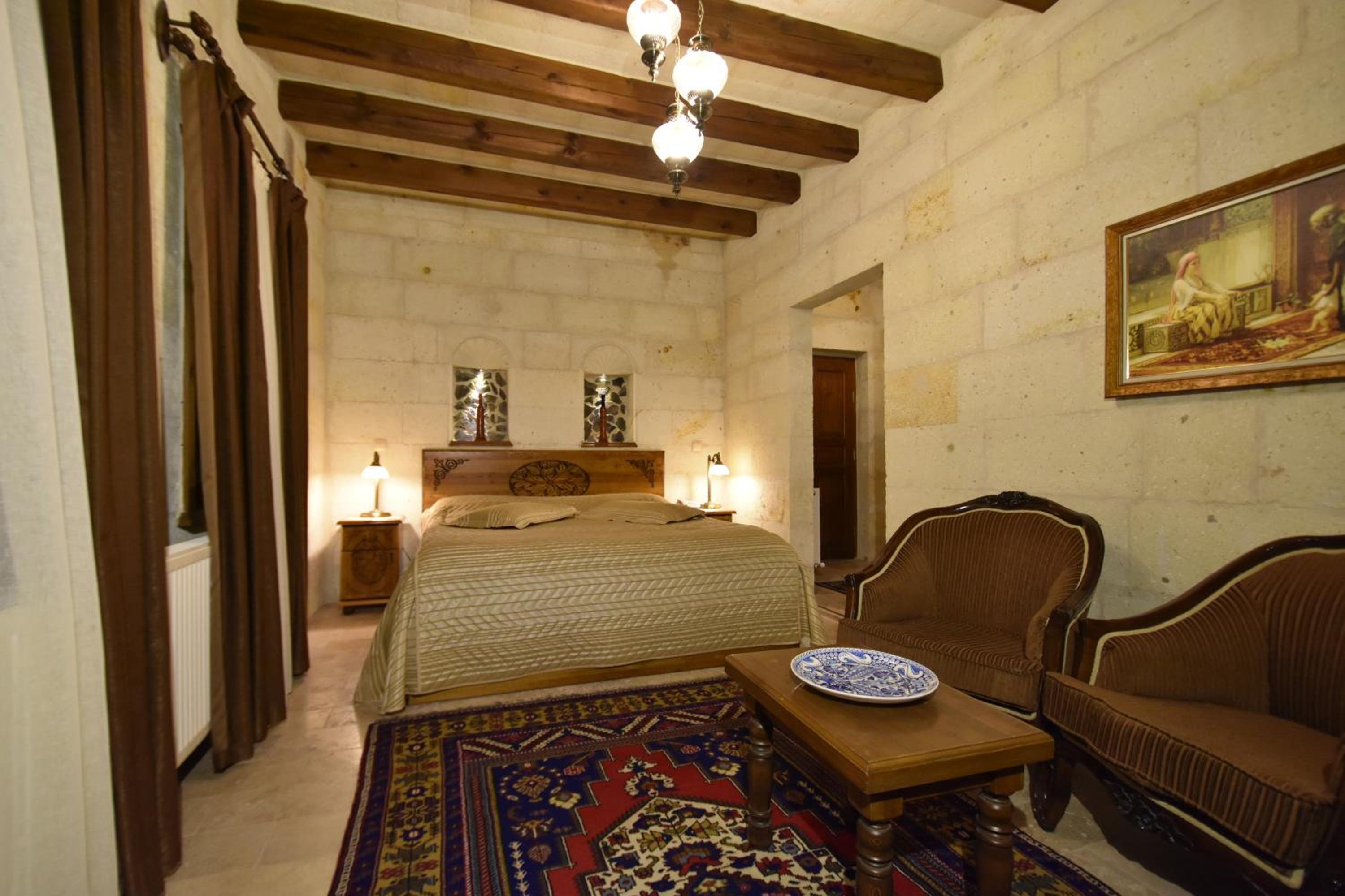 Harman Cave Hotel - Image 72