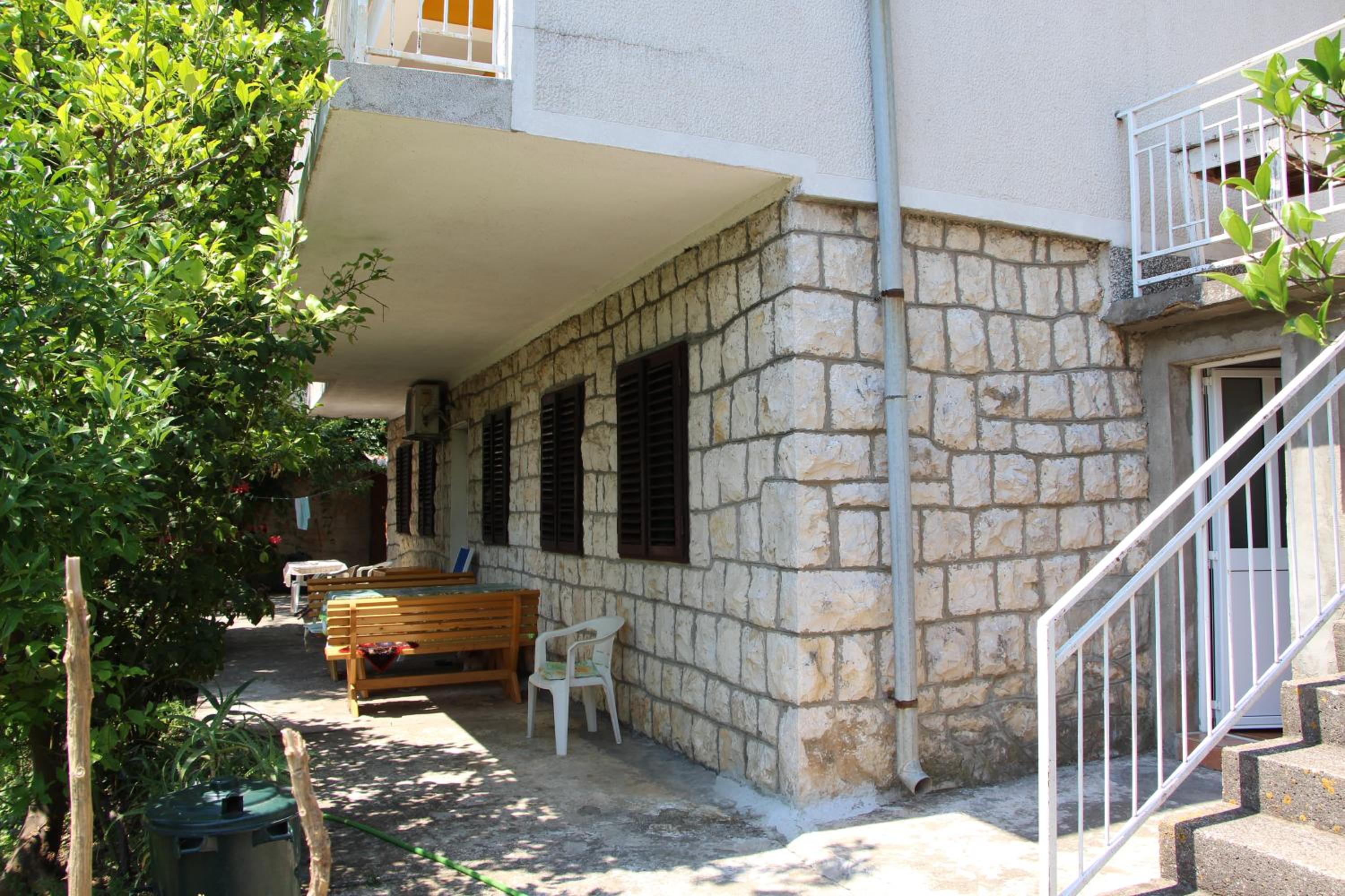 Photo 33