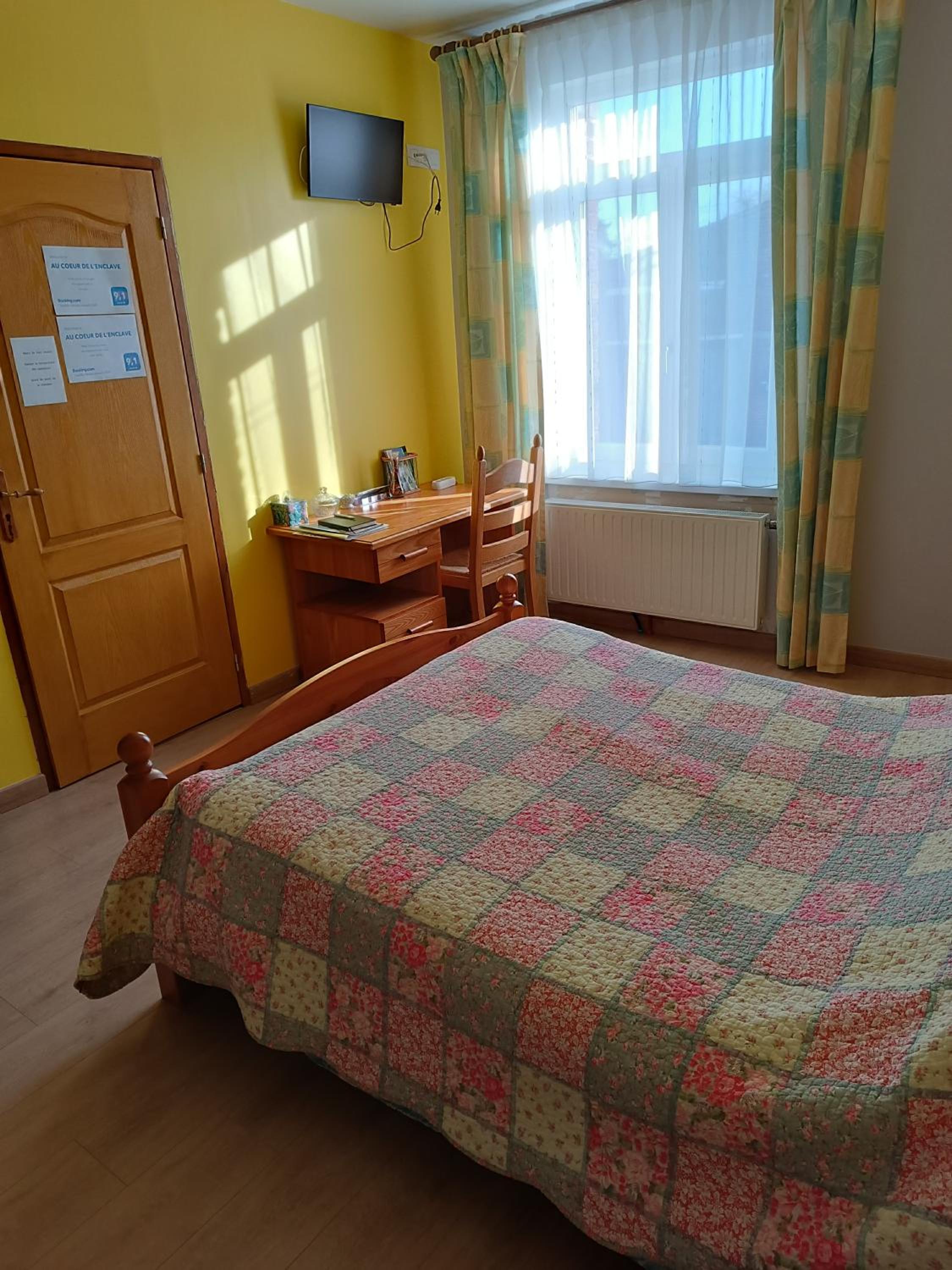 Photo 8
