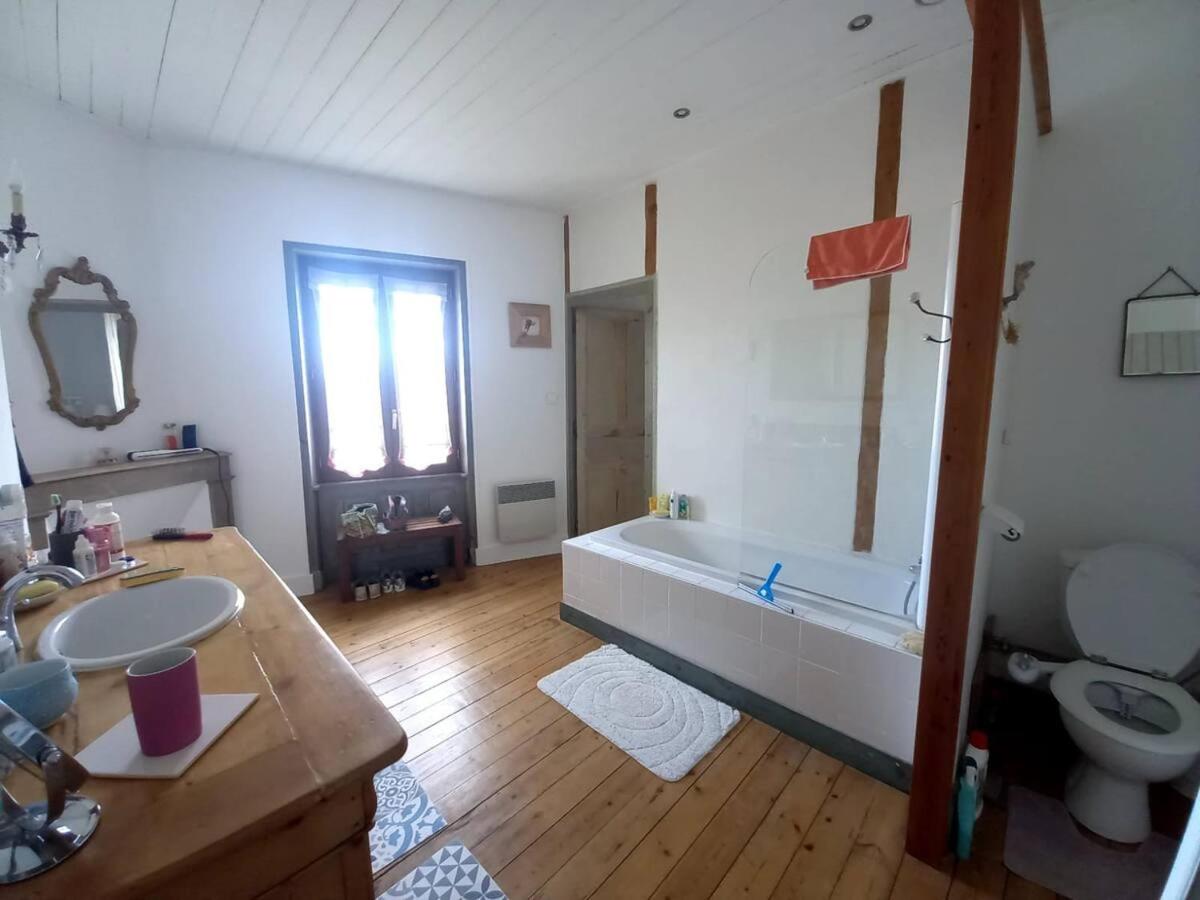 Photo 11