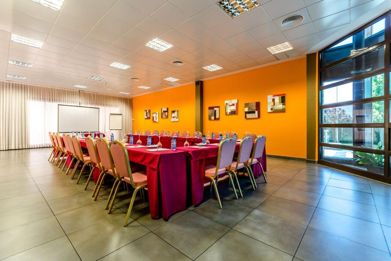 Alcala De Henares Vacations - Alcala Plaza - Property Image 4