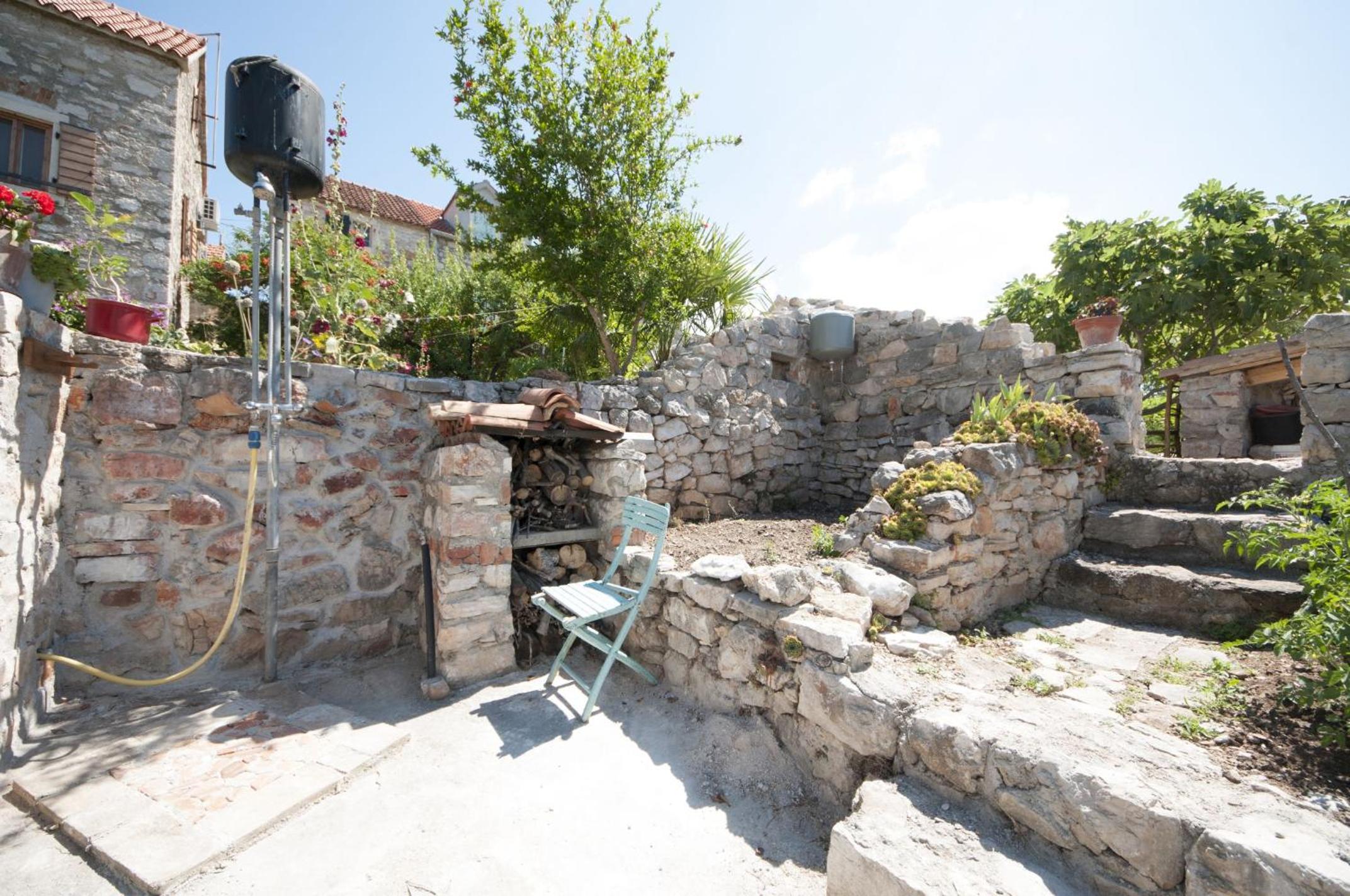Photo 40