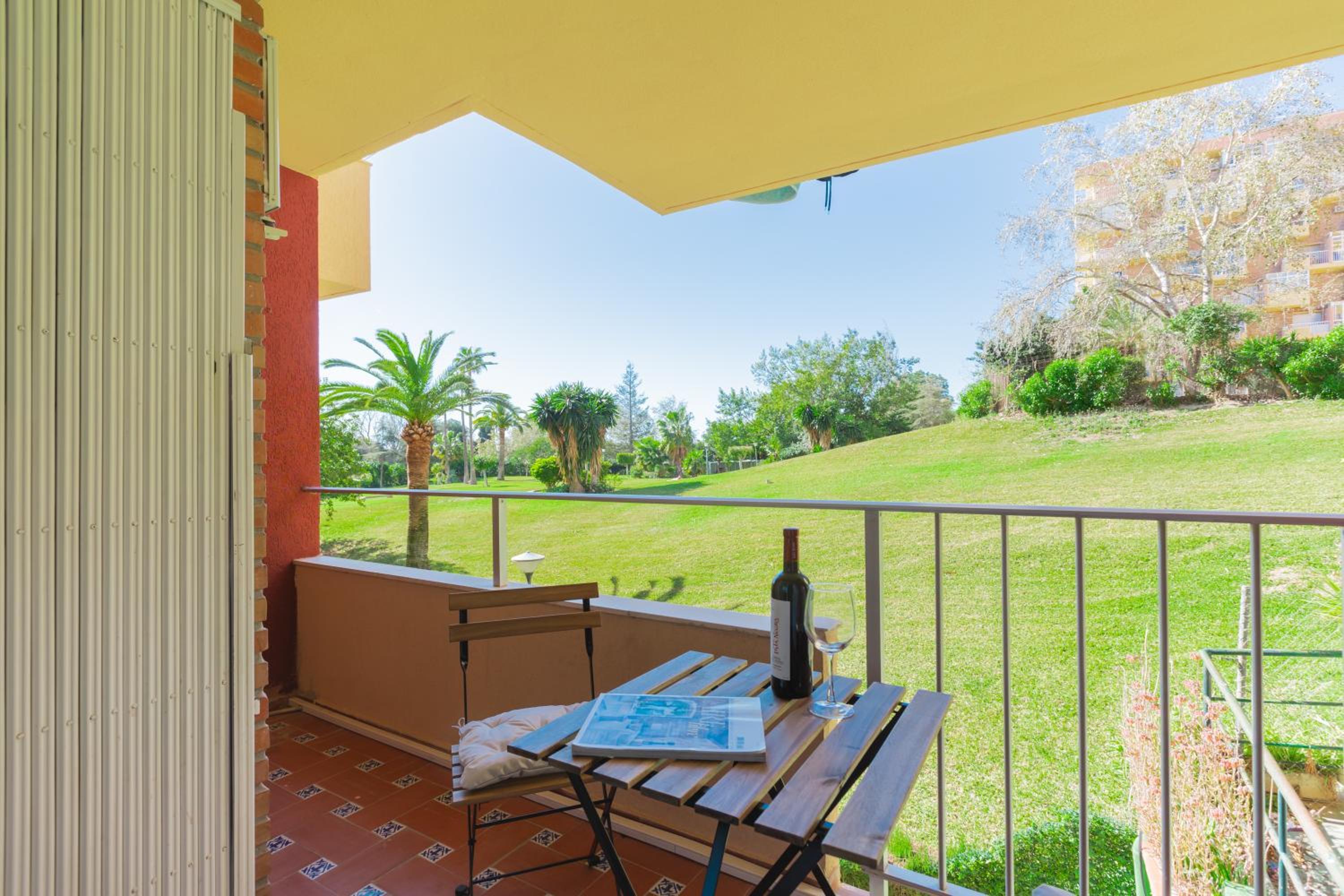 OceanBlue Suite Studio - Piscina