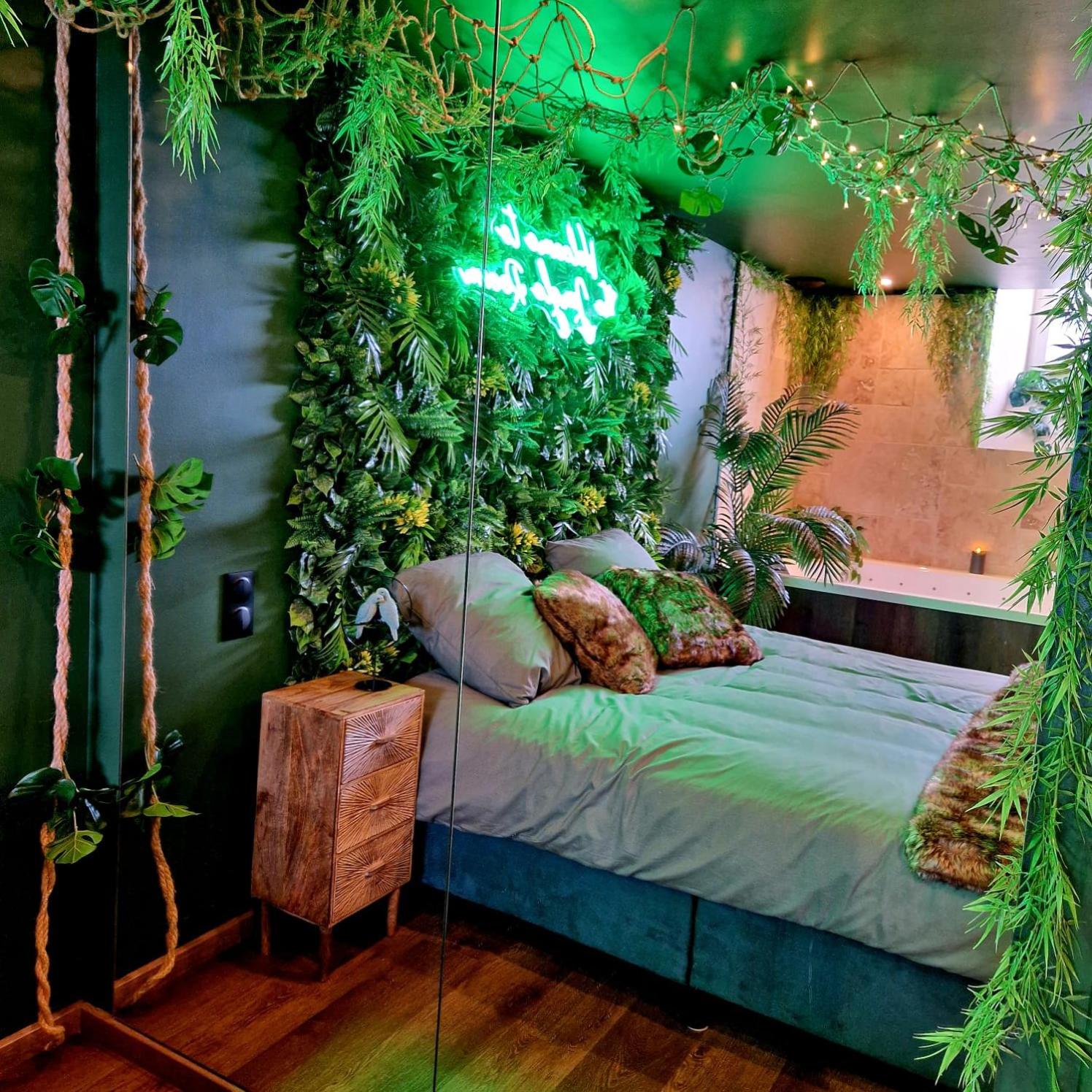 Evasion Tropicale Suite Jungle Room